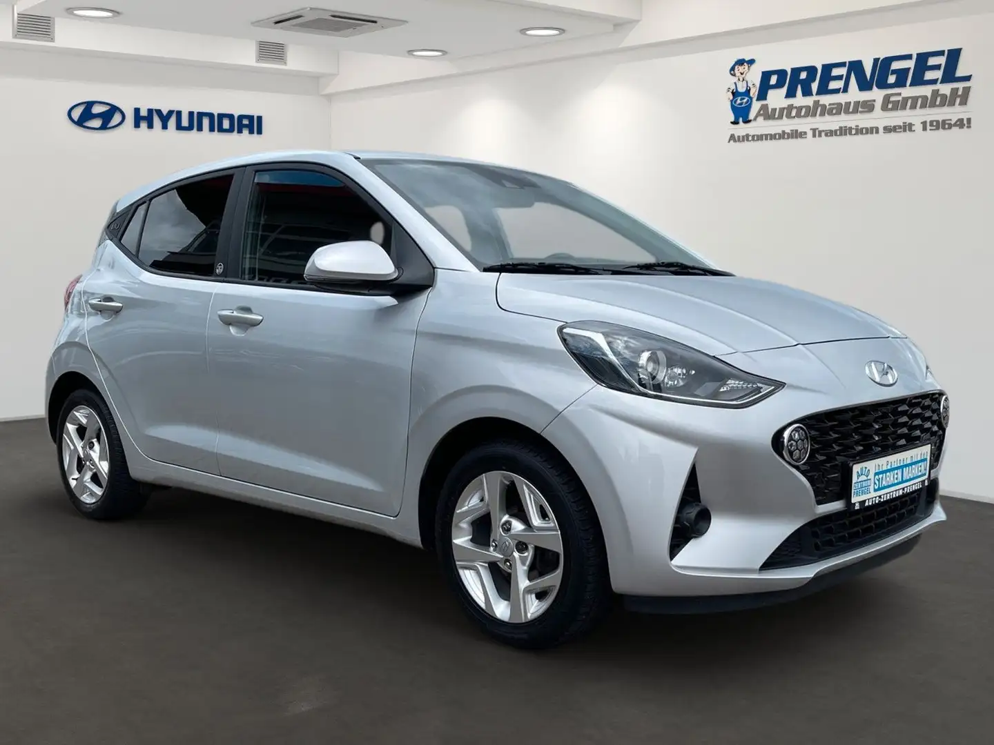 Hyundai i10 1.0 Edition 30 App/SHZ/Klima/GRA/DAB+/PDC Plateado - 2