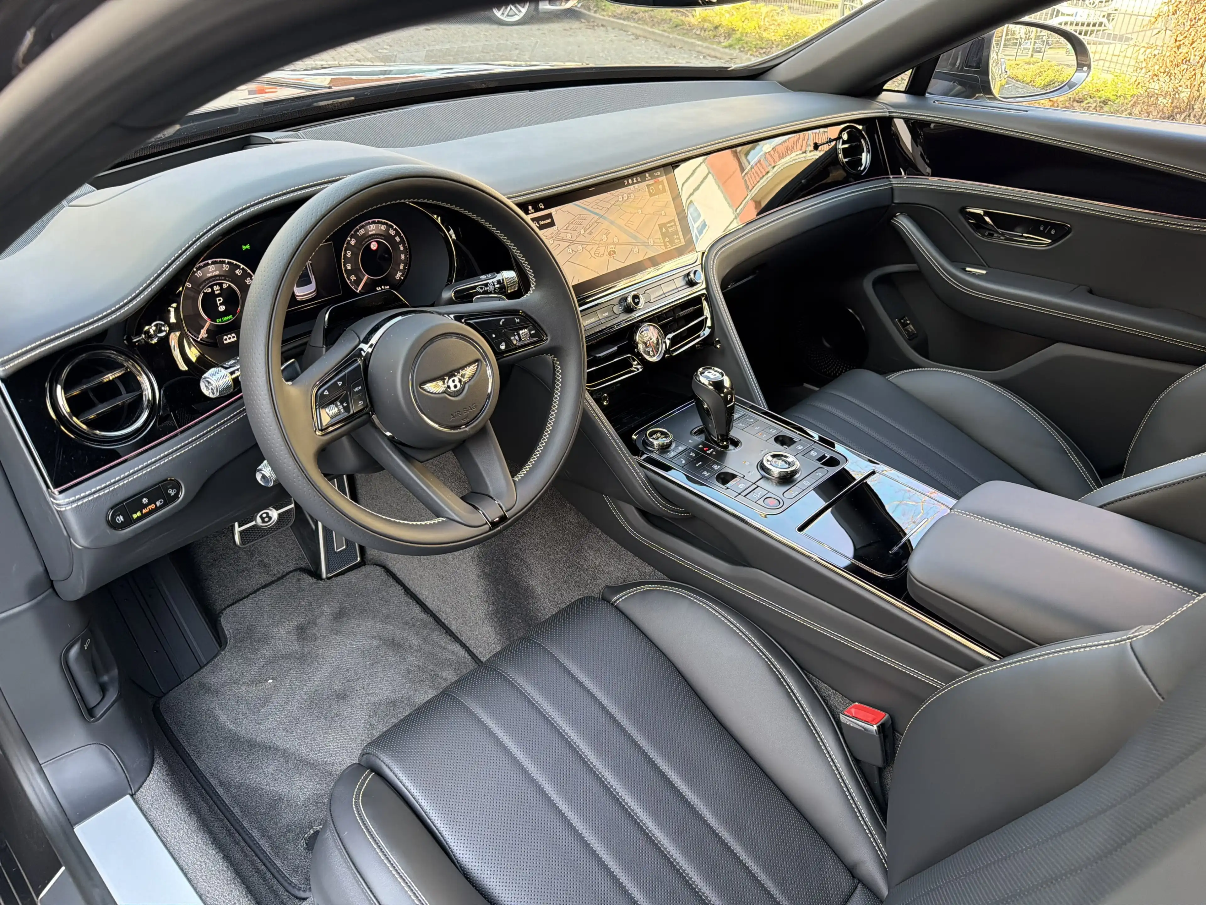 Bentley Flying Spur V8 Hybrid *B&O*Rotating* — photo 13
