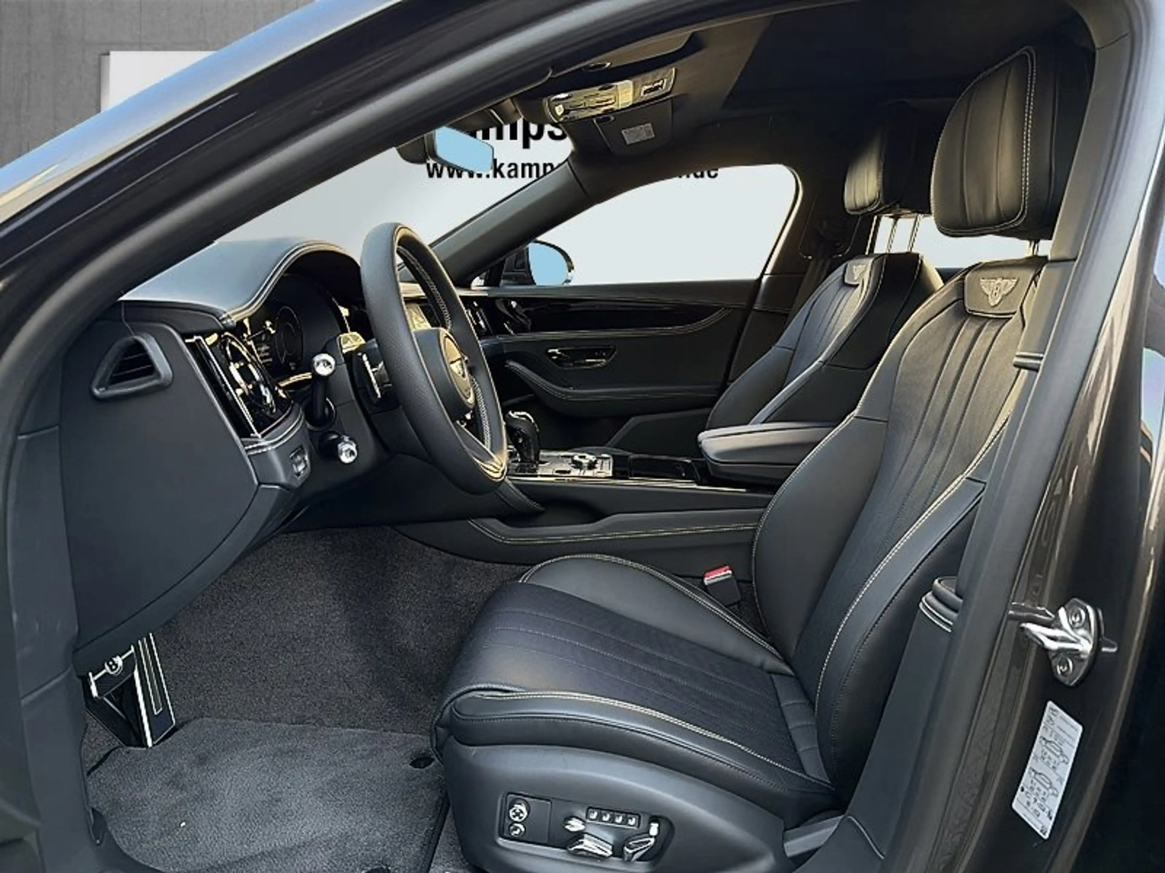 Bentley Flying Spur V8 Hybrid *B&O*Rotating* — photo 10
