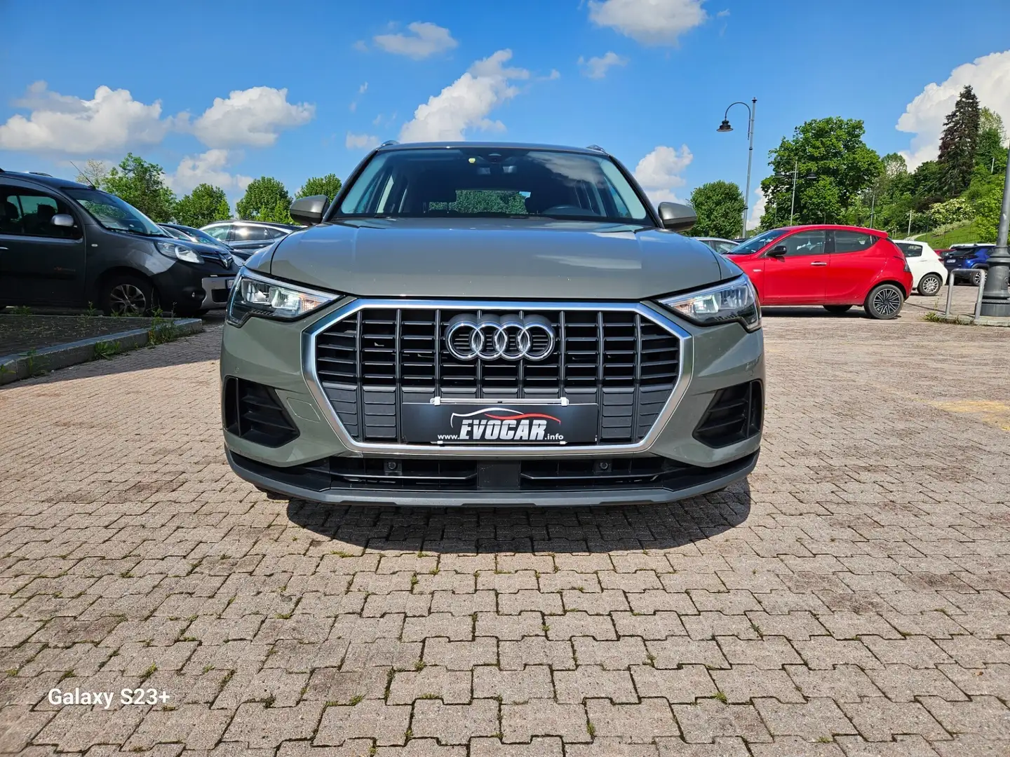 Audi Q3 35 TDI Grijs - 1