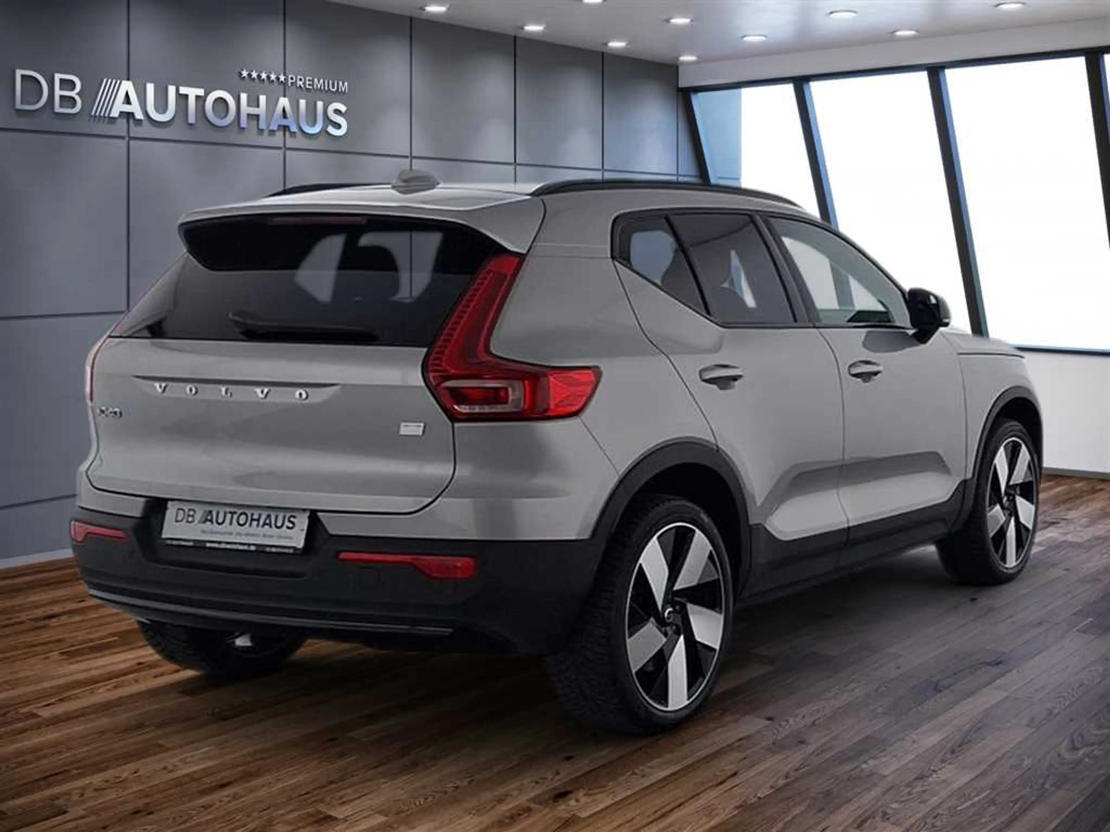 Volvo XC40 XC 40 Recharge Plus Single Core 82 kWh — photo 4