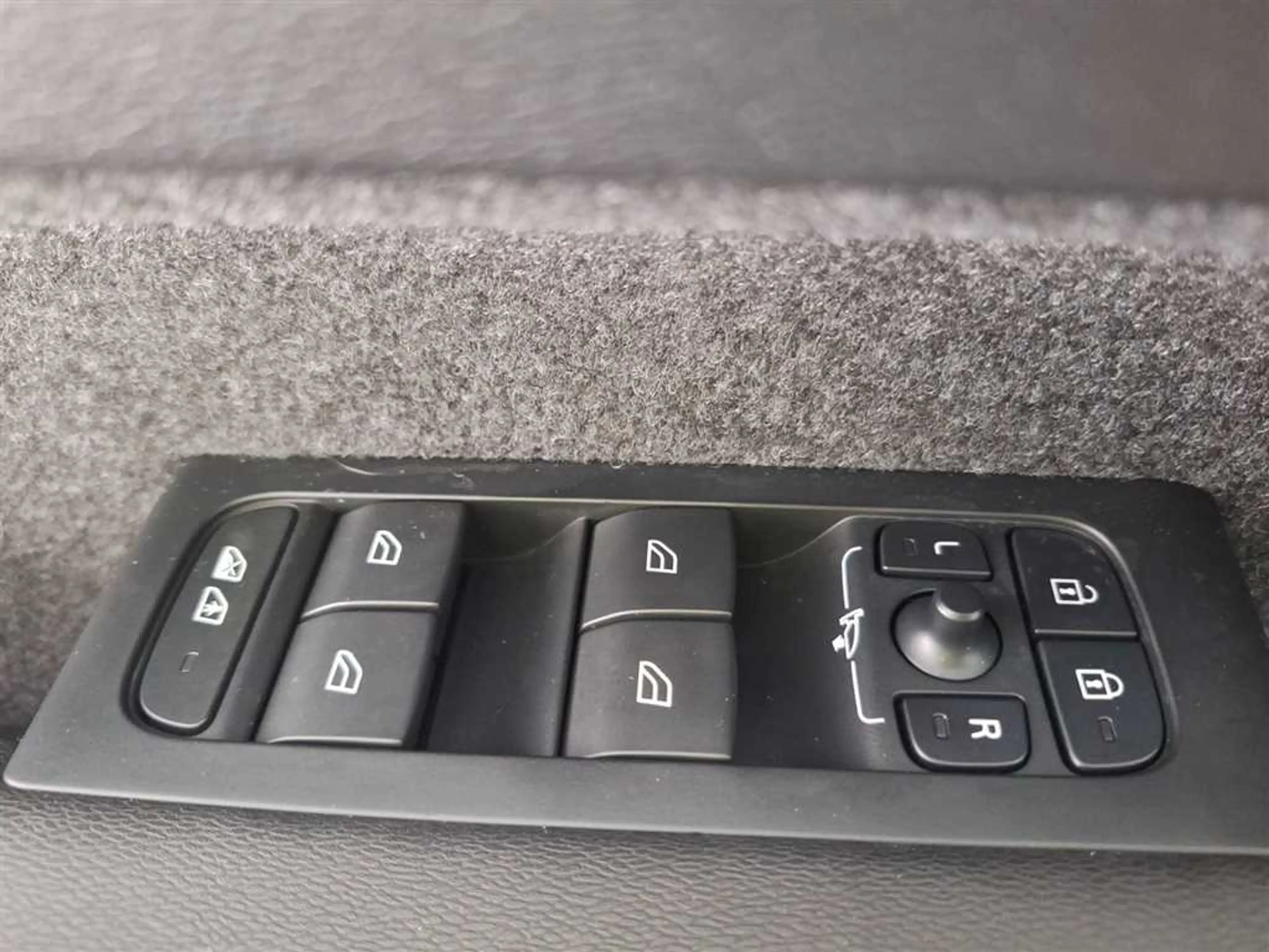 Volvo XC40 XC 40 Recharge Plus Single Core 82 kWh — photo 15