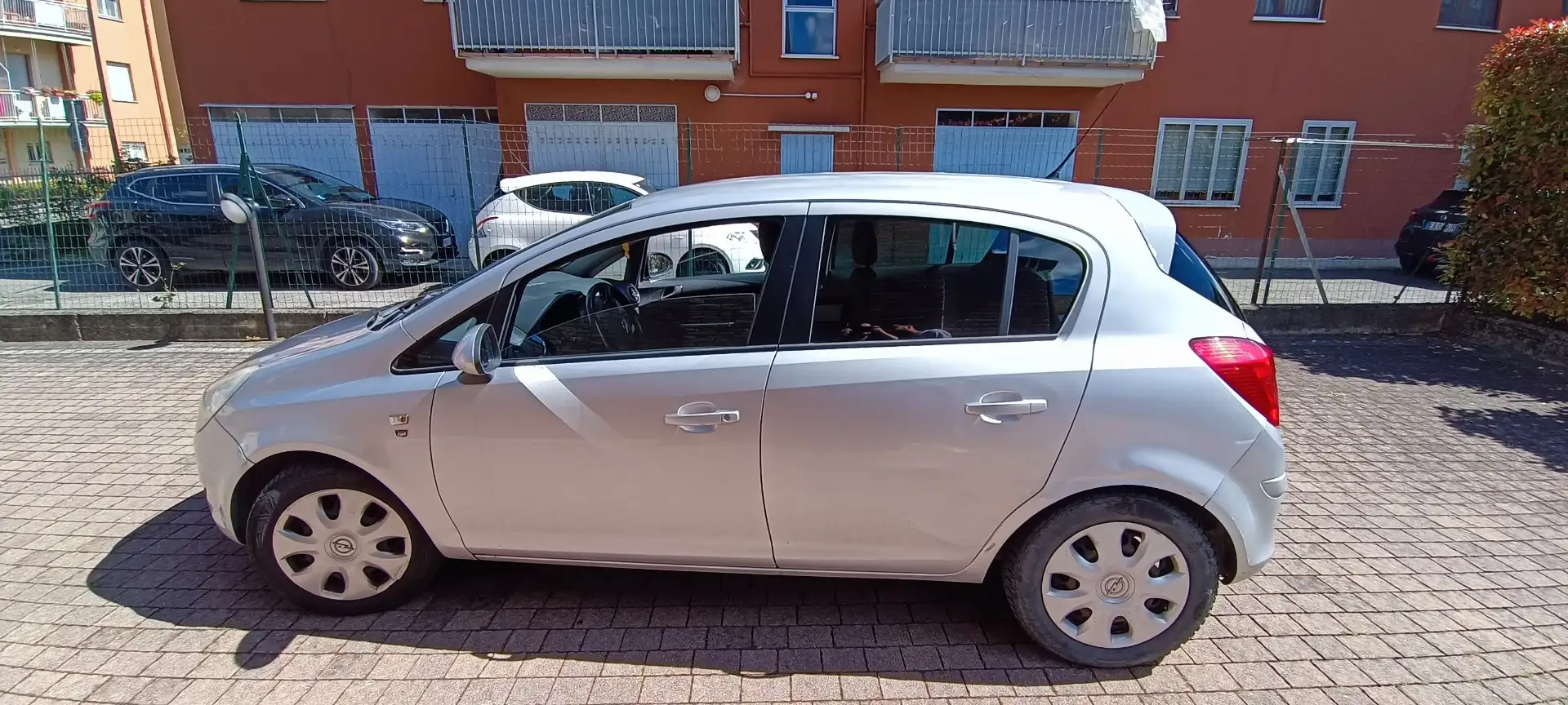 Opel Corsa 1.2 - benzina 5 porte club - 1