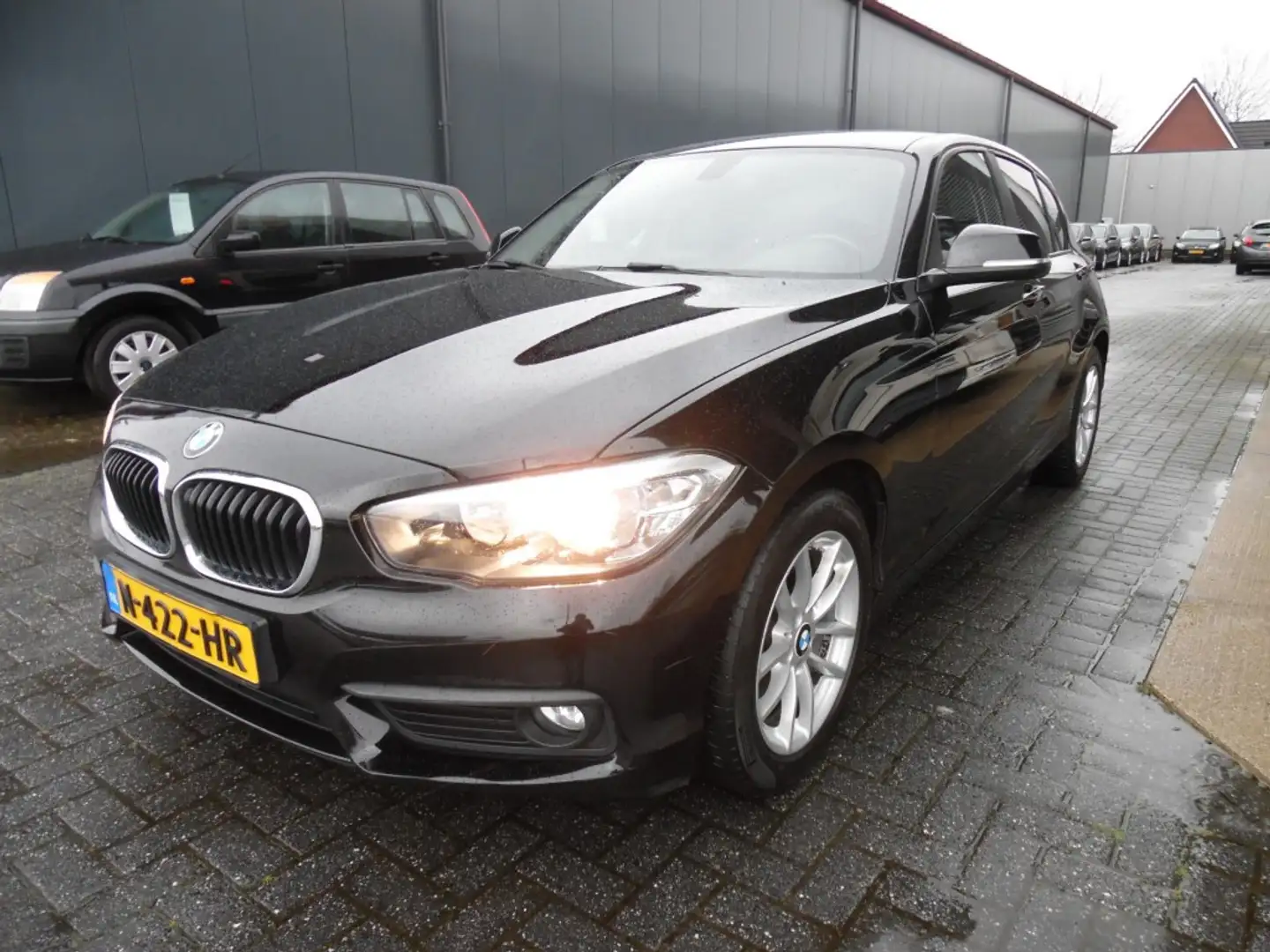 BMW 118 118I CENT HIGH EXE Noir - 1