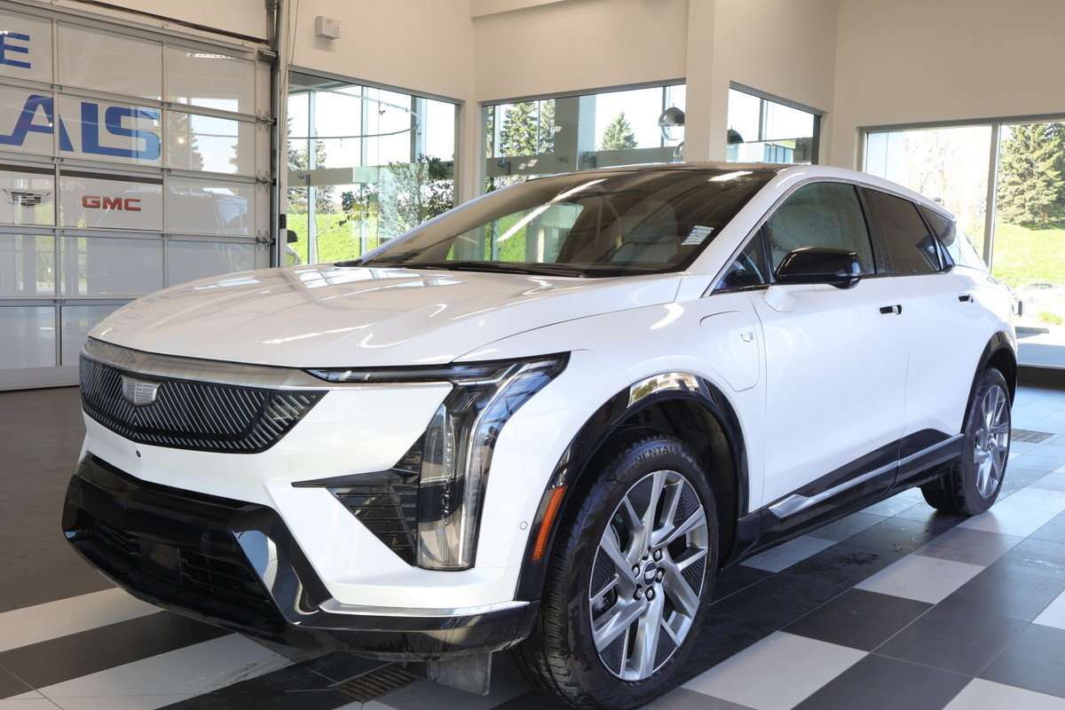 2025 Cadillac Optiq Luxury AWD Certifié et inspecté  aucune surprise,