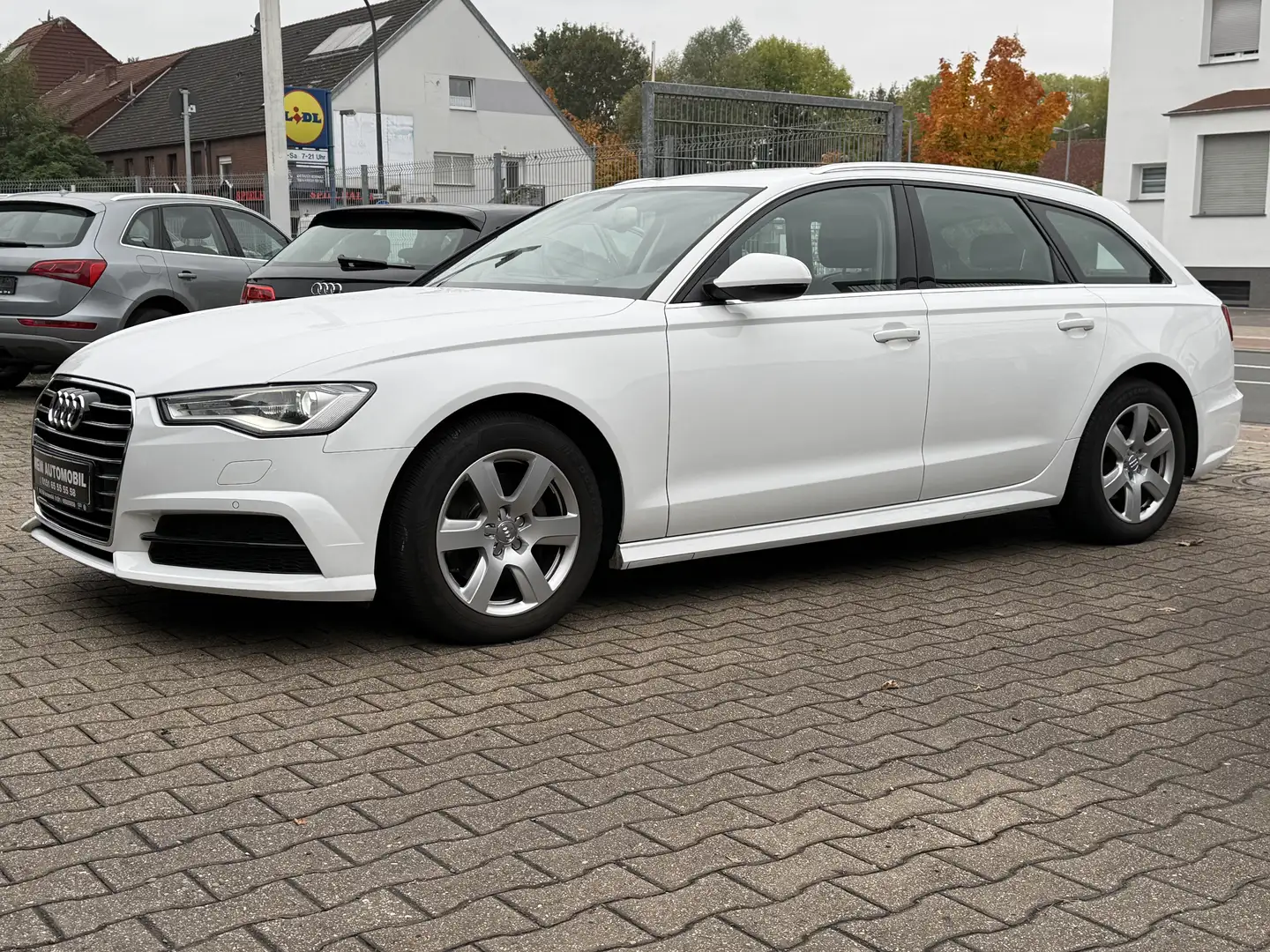 Audi A6 Avant 1.8 TFSI Ultra Navi 2 Hand Unfallfrei PDC Weiß - 2
