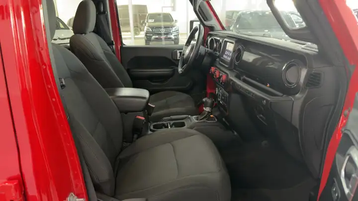 Jeep Wrangler 2021, foto 16