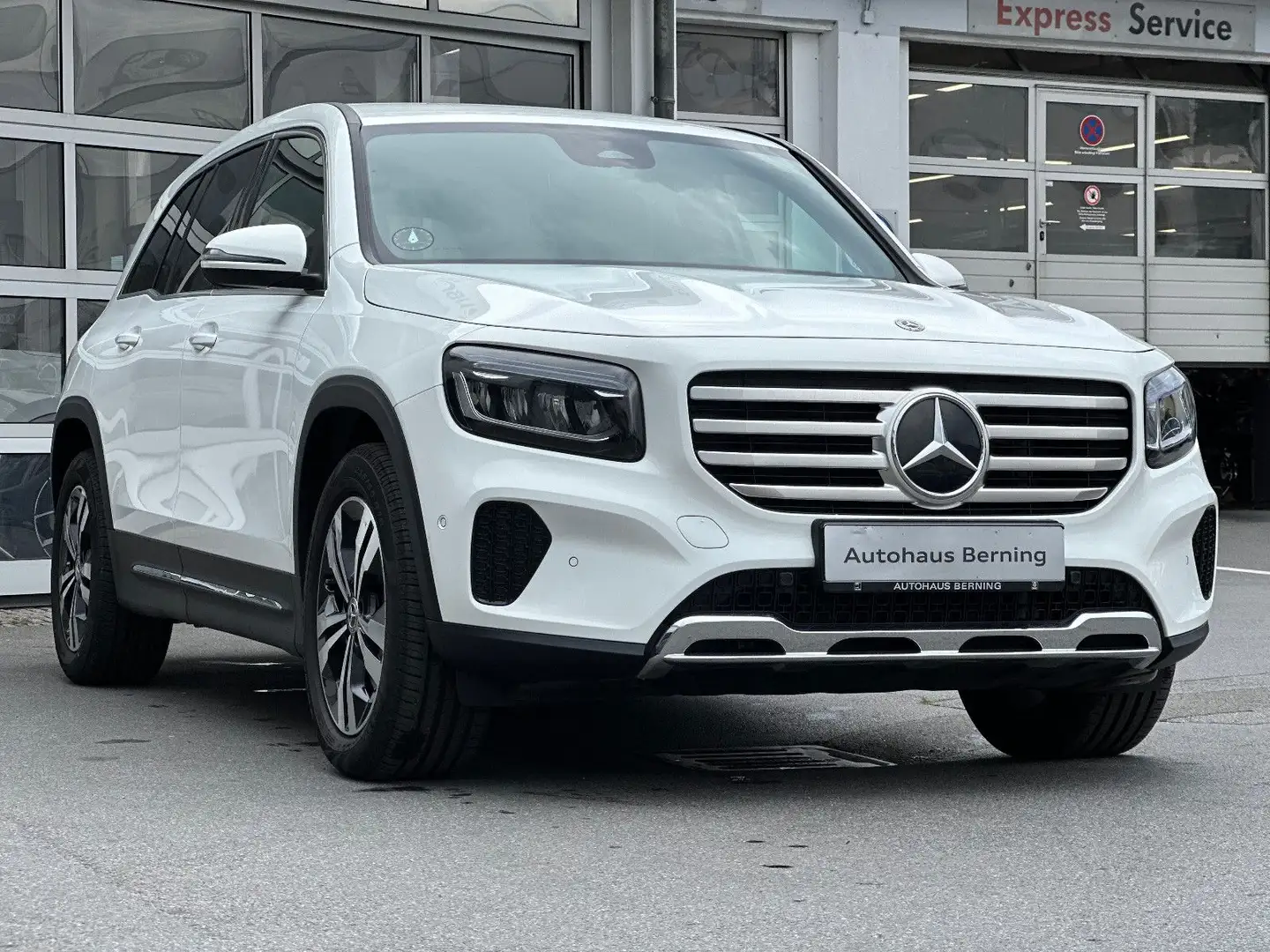 Mercedes-Benz GLB 220 d 4MATIC KAMERA NAVI TEILLEDER Blanc - 1