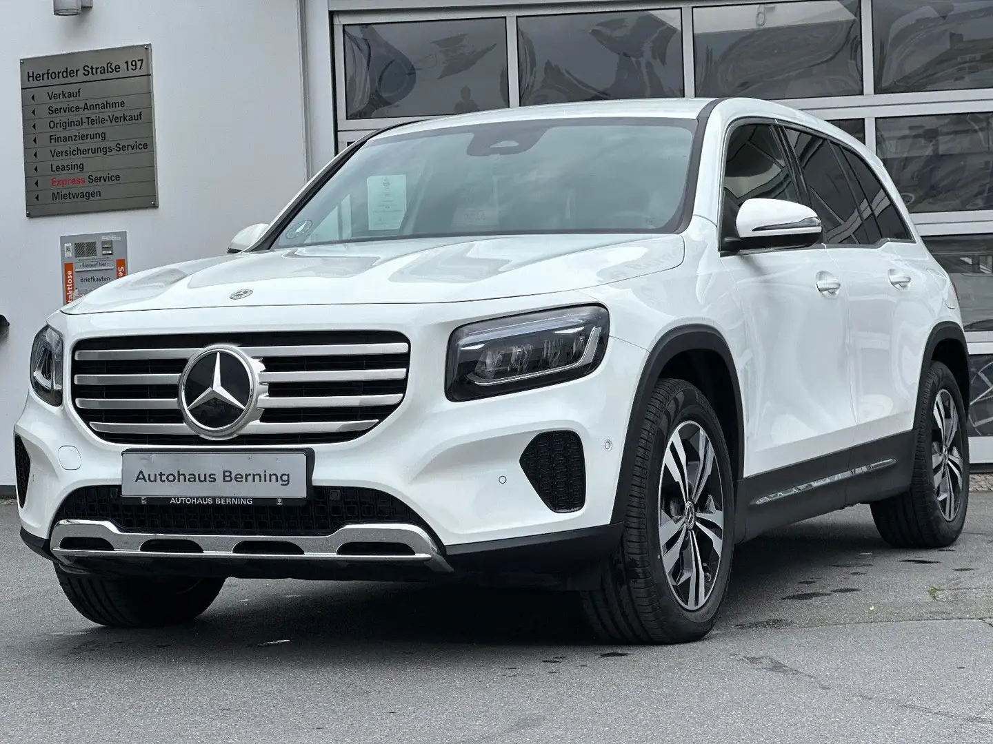 Mercedes-Benz GLB 220 d 4MATIC KAMERA NAVI TEILLEDER Blanc - 2