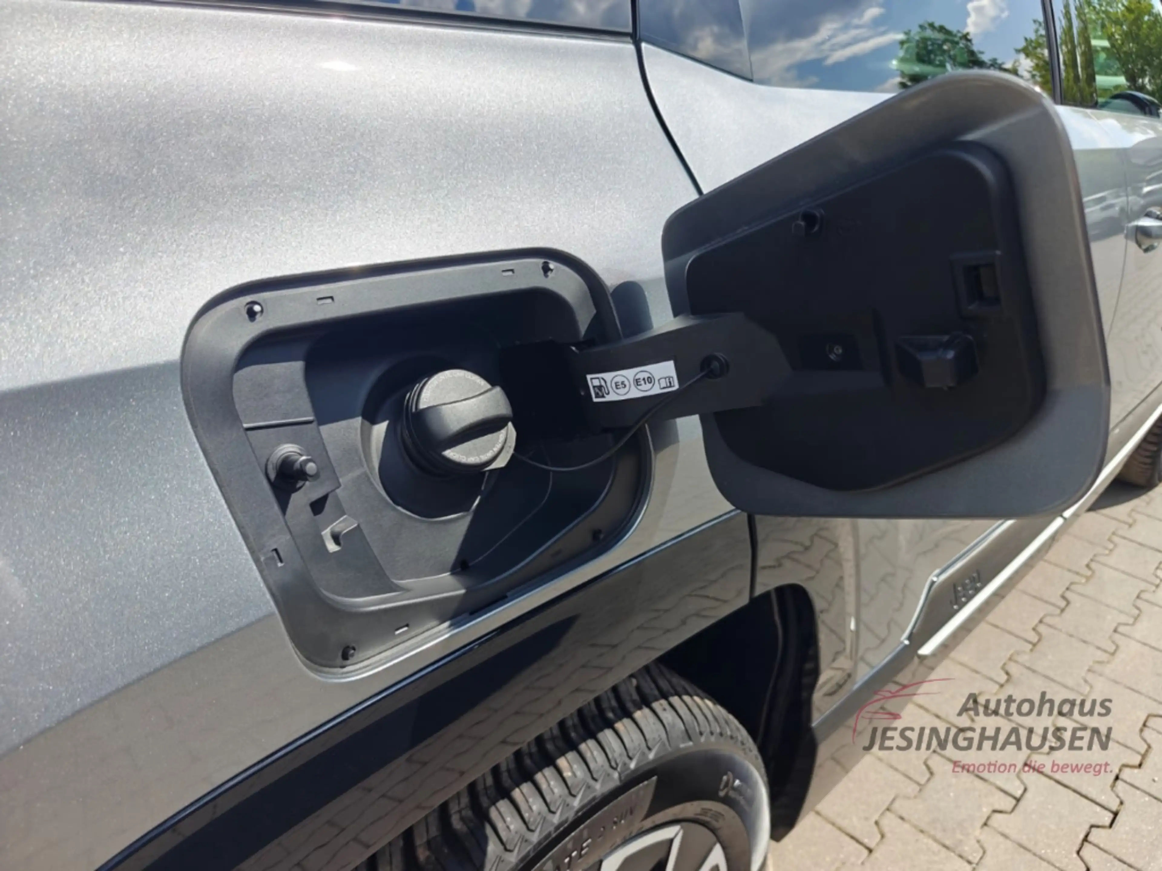 Jeep Compass Summit Plug-In Hyb.+Focal +Performance-LED+ El. He — photo 6
