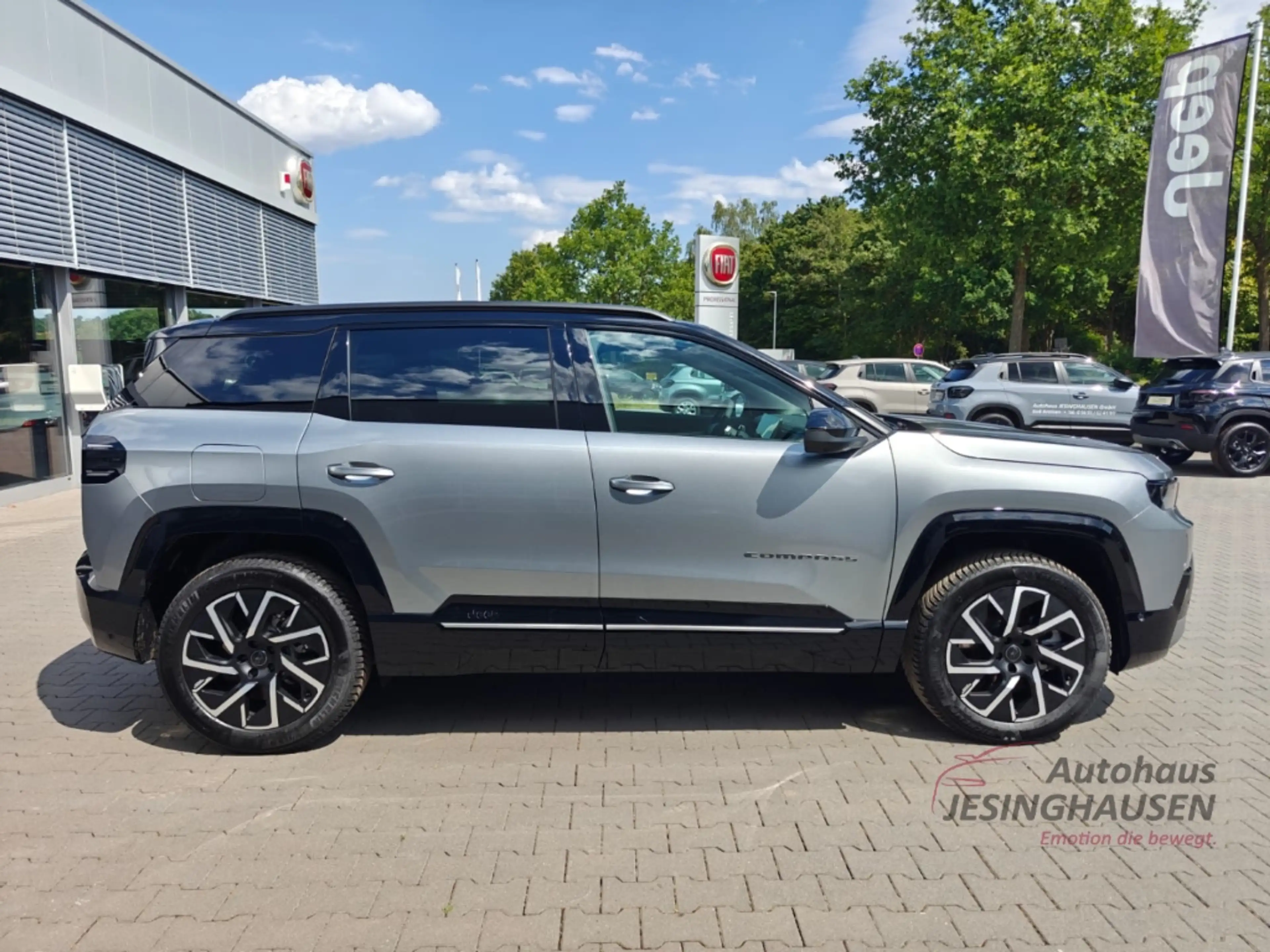 Jeep Compass Summit Plug-In Hyb.+Focal +Performance-LED+ El. He — photo 4