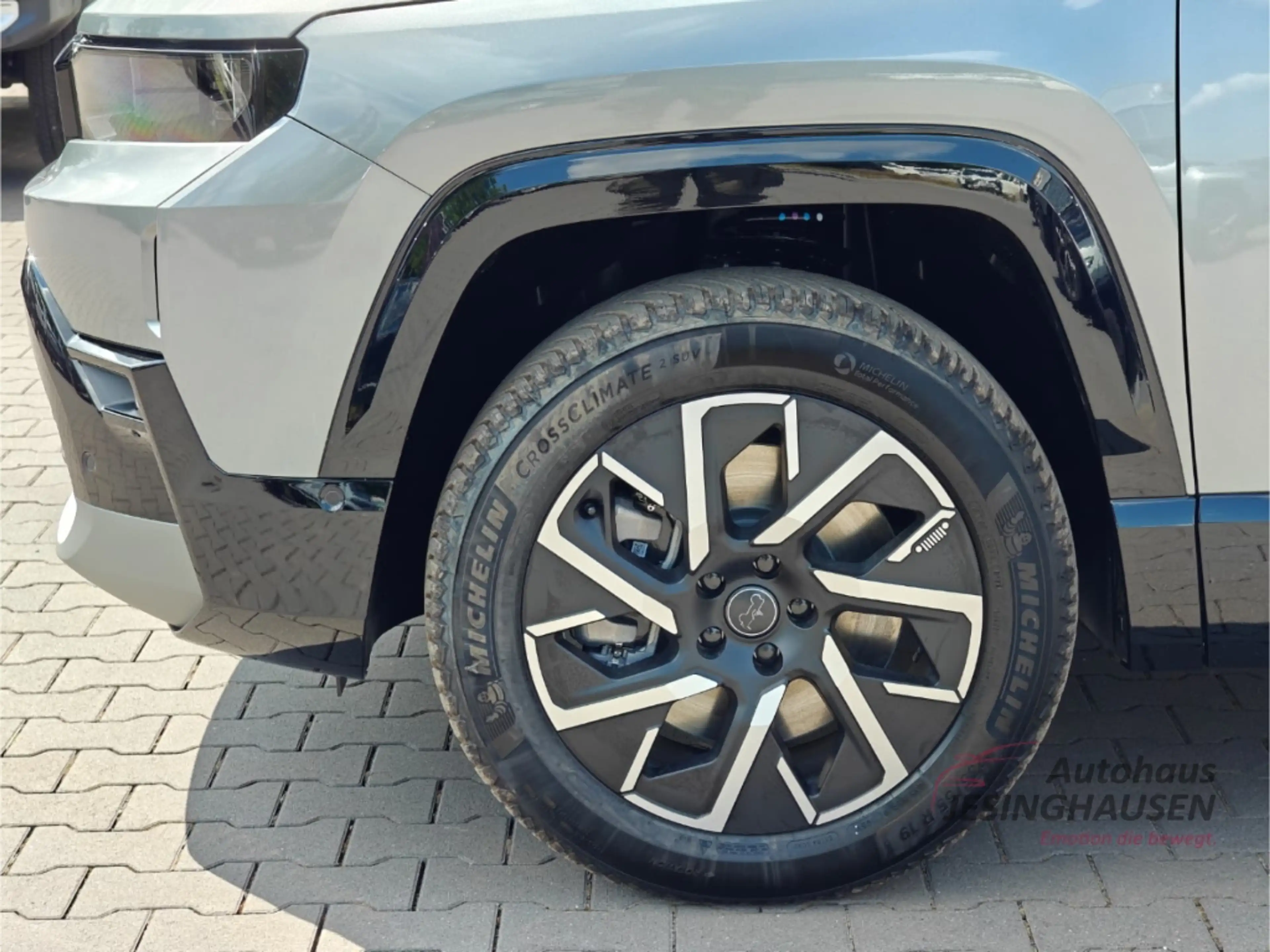 Jeep Compass Summit Plug-In Hyb.+Focal +Performance-LED+ El. He — photo 15