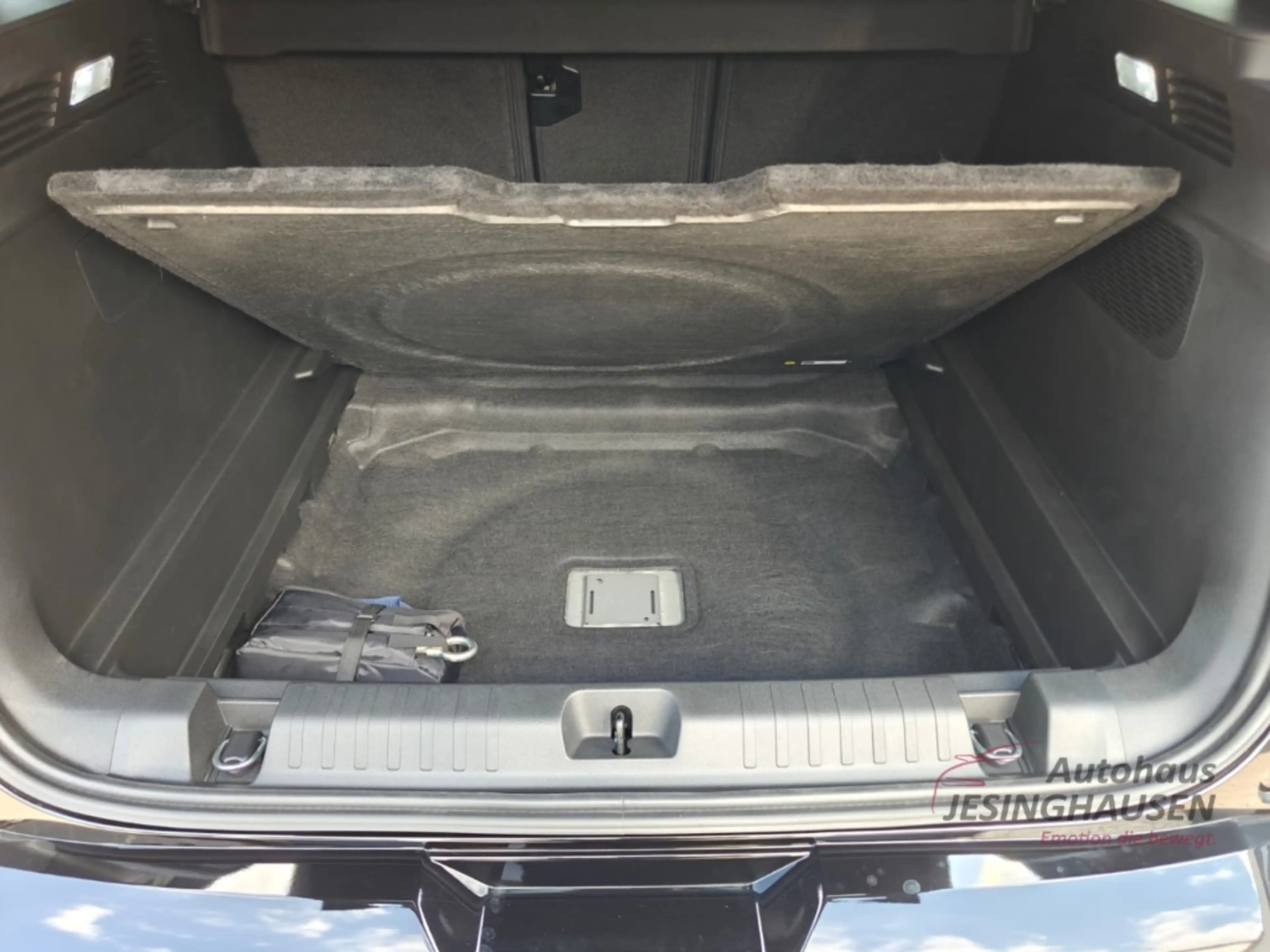 Jeep Compass Summit Plug-In Hyb.+Focal +Performance-LED+ El. He — photo 10