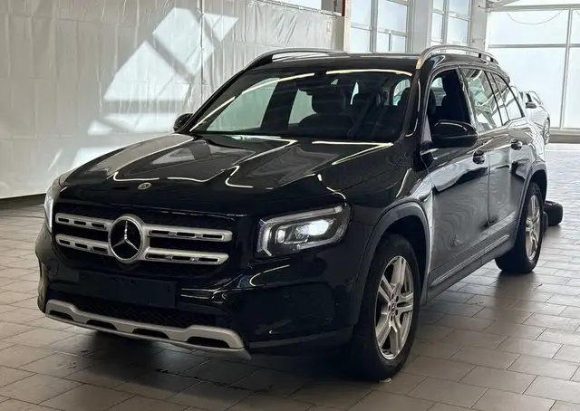 Mercedes-Benz GLB 200 GLB200d 4Matic 8G DCT 7*SITZER TOTWNKL DISTRNC