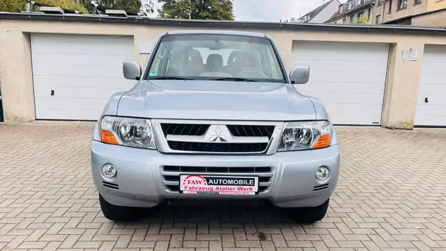 Mitsubishi Pajero 3.2 DI-D Liberty/Allrad/Klima/Tüv Neu/Alu