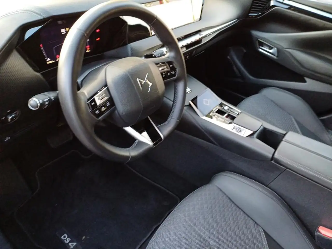 DS Automobiles DS 4 Trocadero 15