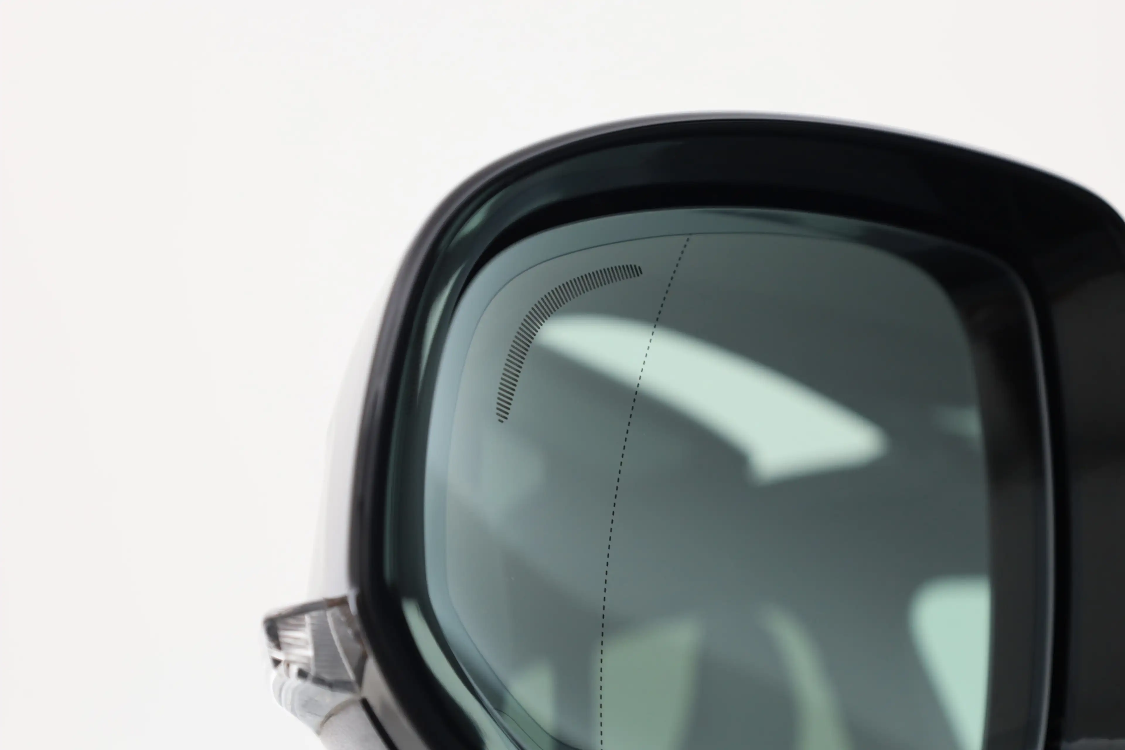 Volvo XC60 2.0 T8 Plug-in hybrid AWD Ultra Black Edition | Lu — photo 35