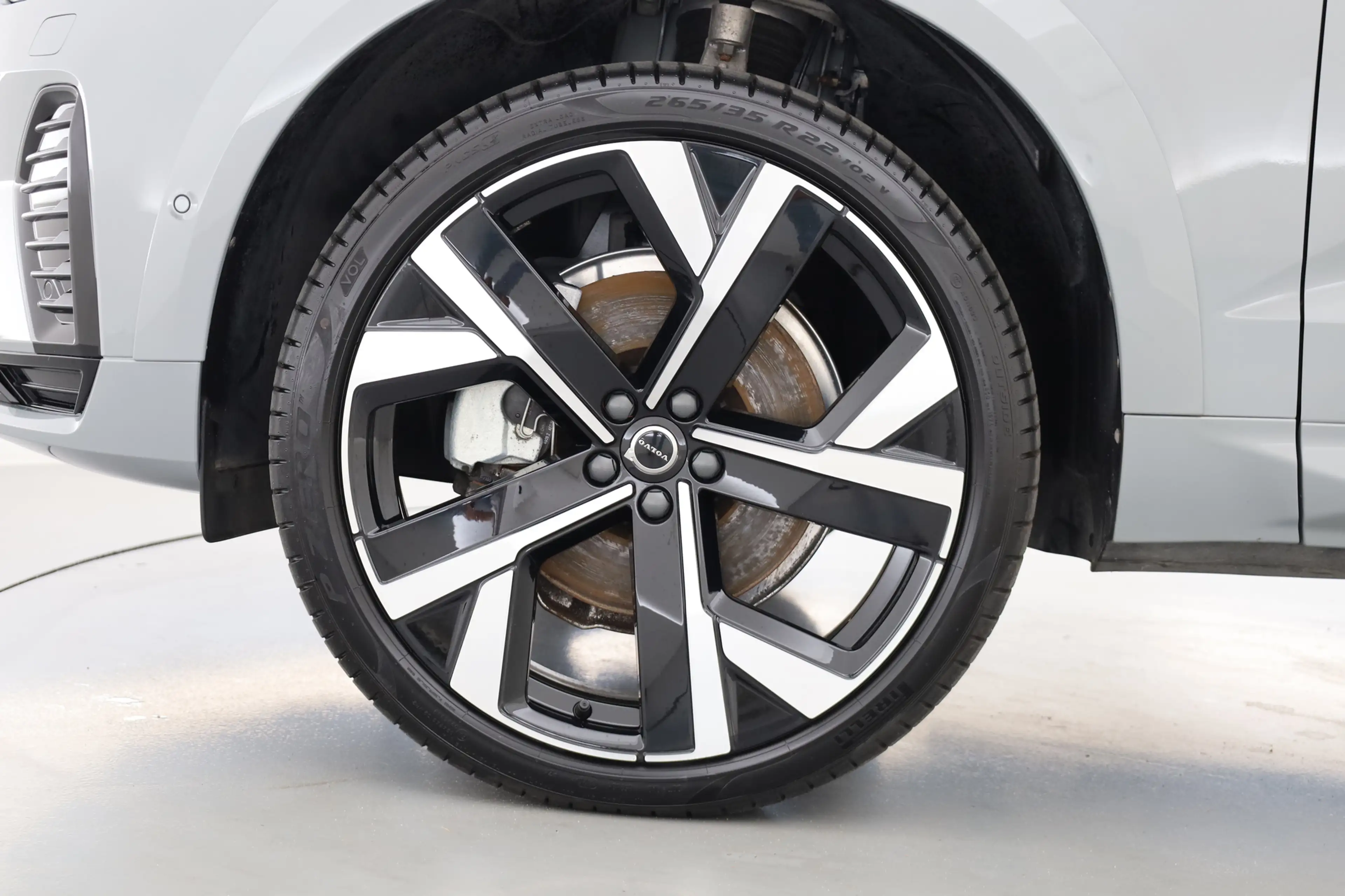 Volvo XC60 2.0 T8 Plug-in hybrid AWD Ultra Black Edition | Lu — photo 33