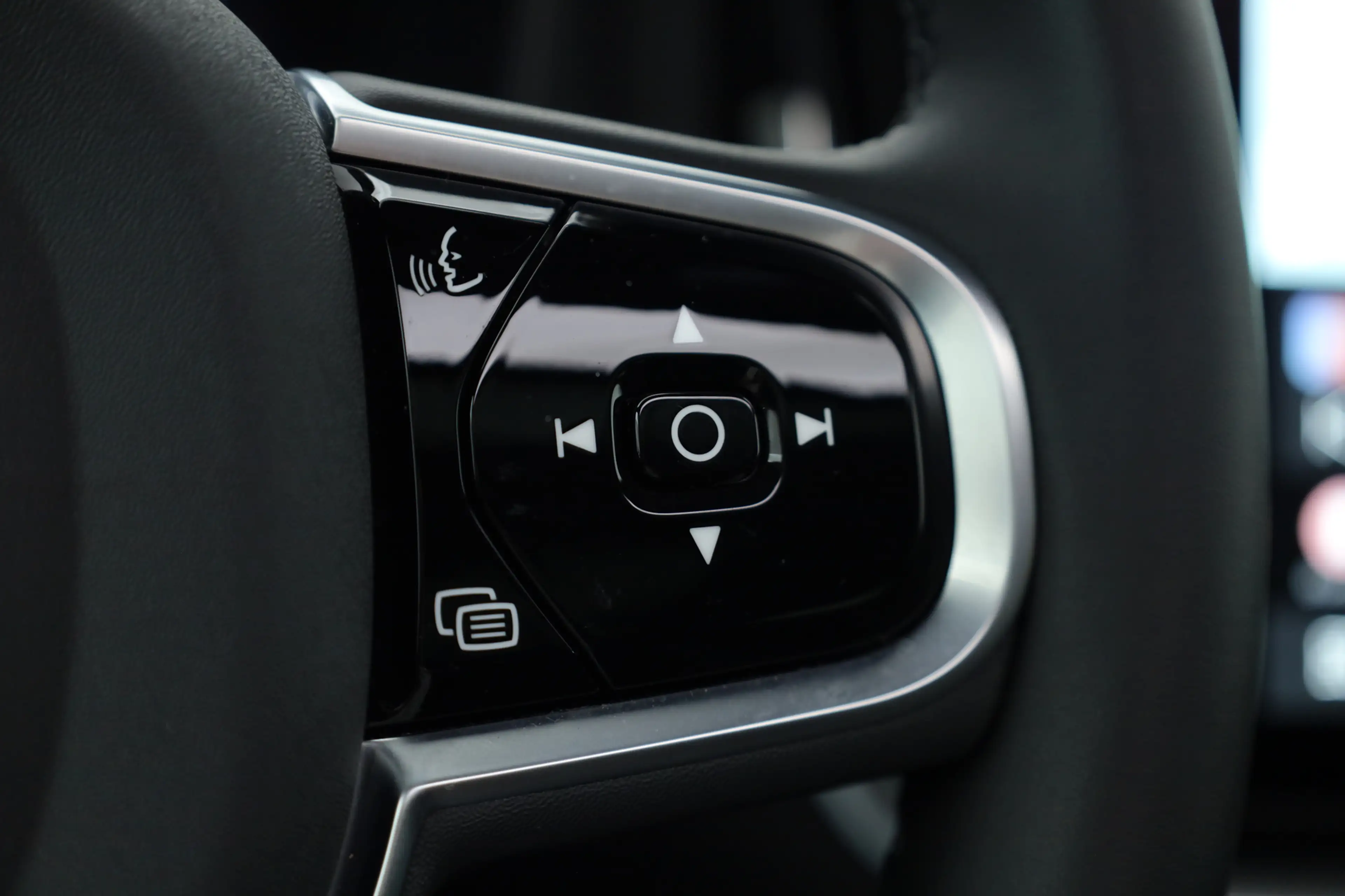 Volvo XC60 2.0 T8 Plug-in hybrid AWD Ultra Black Edition | Lu — photo 13