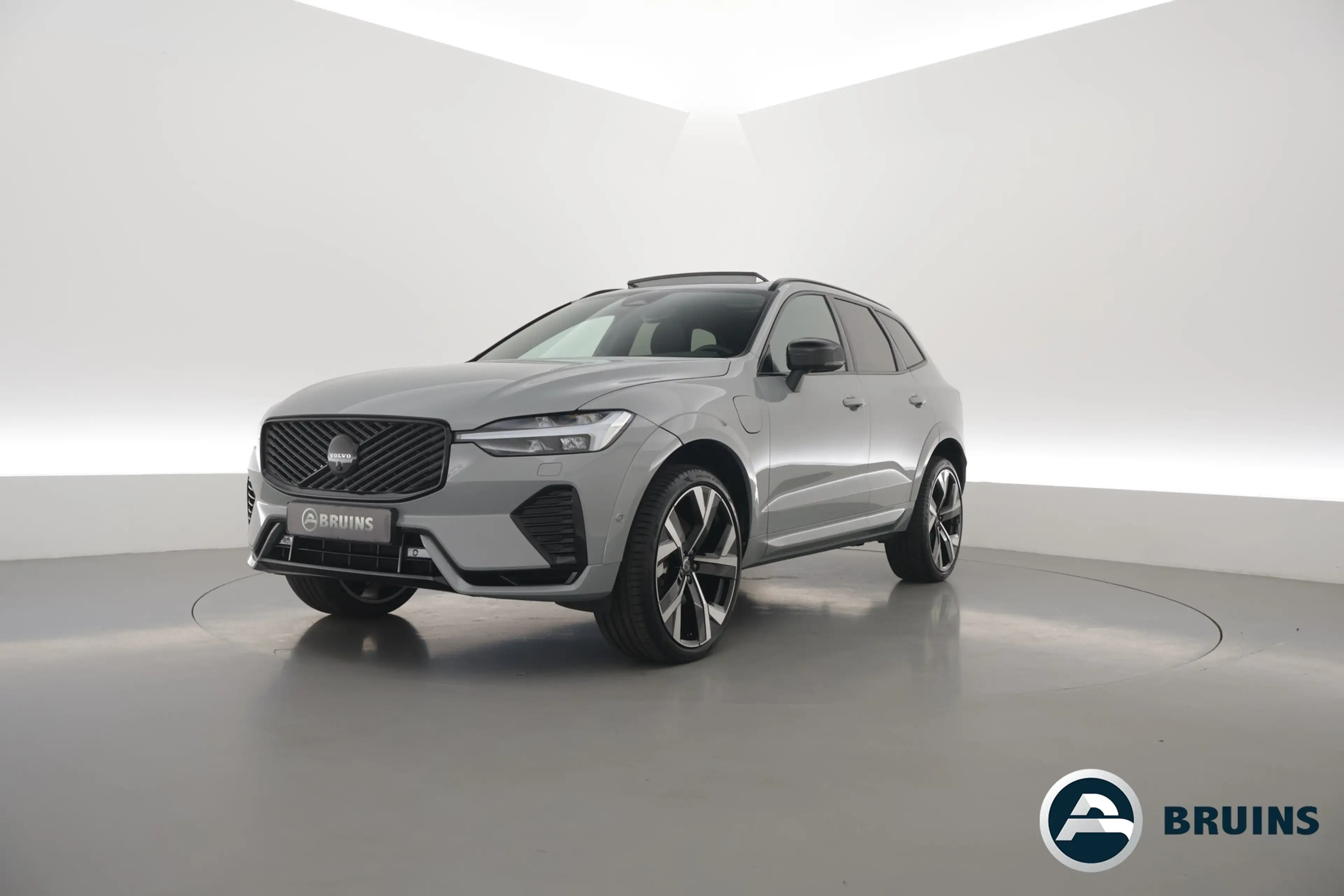 Volvo XC60 2.0 T8 Plug-in hybrid AWD Ultra Black Edition | Lu