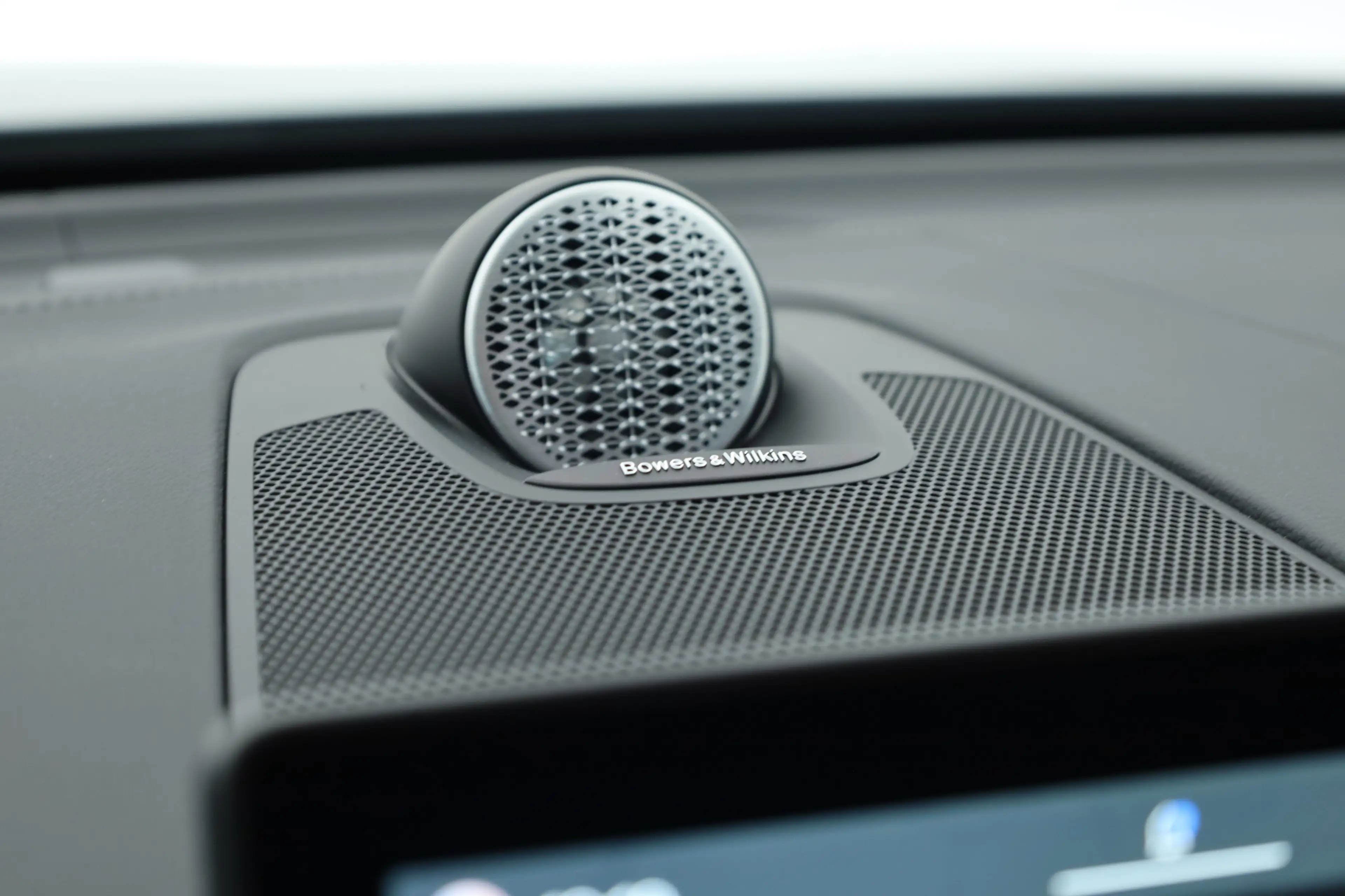 Volvo XC60 2.0 T8 Plug-in hybrid AWD Ultra Black Edition | Lu — photo 22