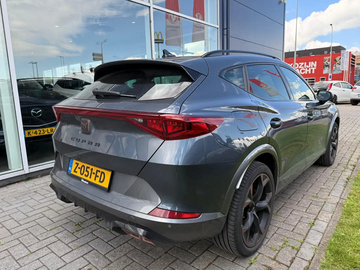 CUPRA Formentor 1.4 e-Hybrid VZ Copper Edition Grijs - 2