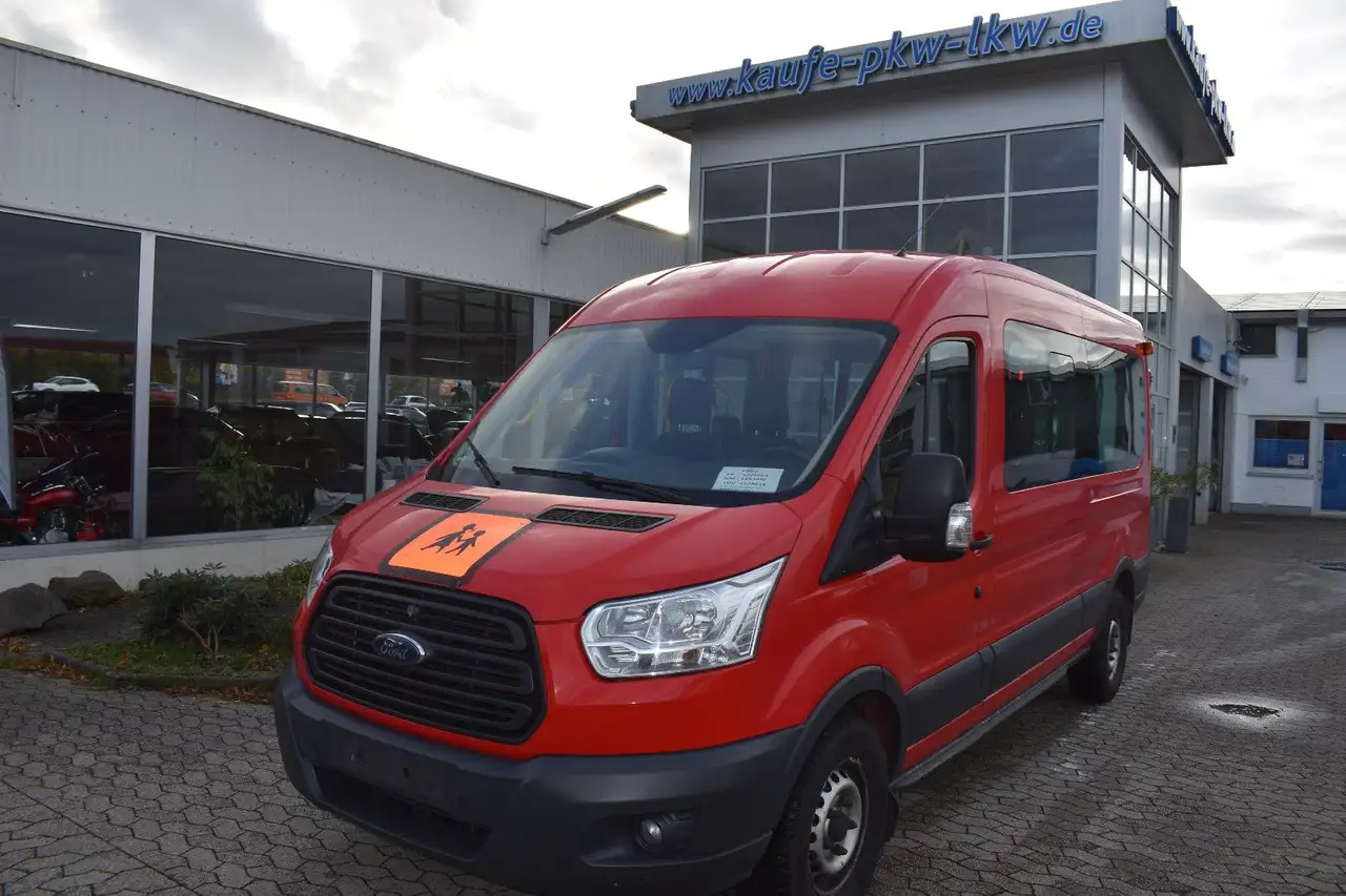 Ford Transit Monovolume in Rood tweedehands in Rheinbach voor € 14.988,-