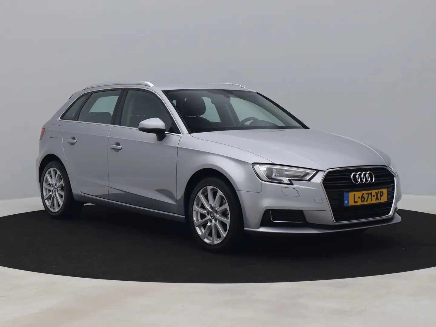 Audi A3 Sportback 1.0 TFSI S-Tronic Pro Line | NAVI | STOE Grijs - 2