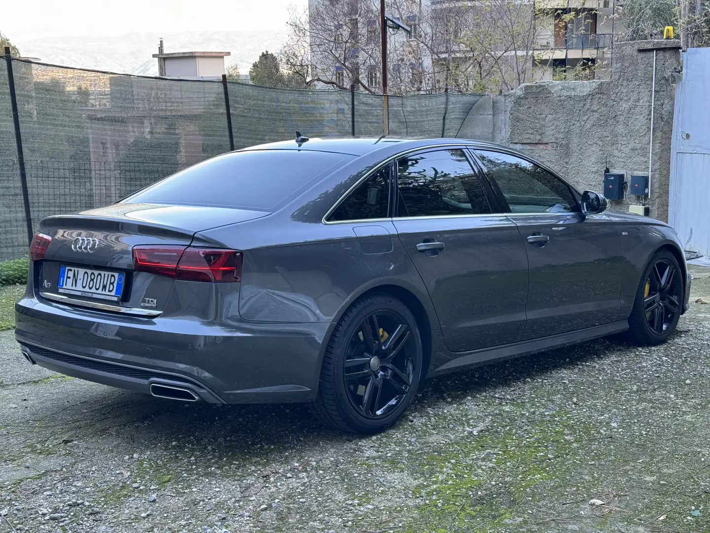 Audi A6 S-Line 218cv Quattro - 2