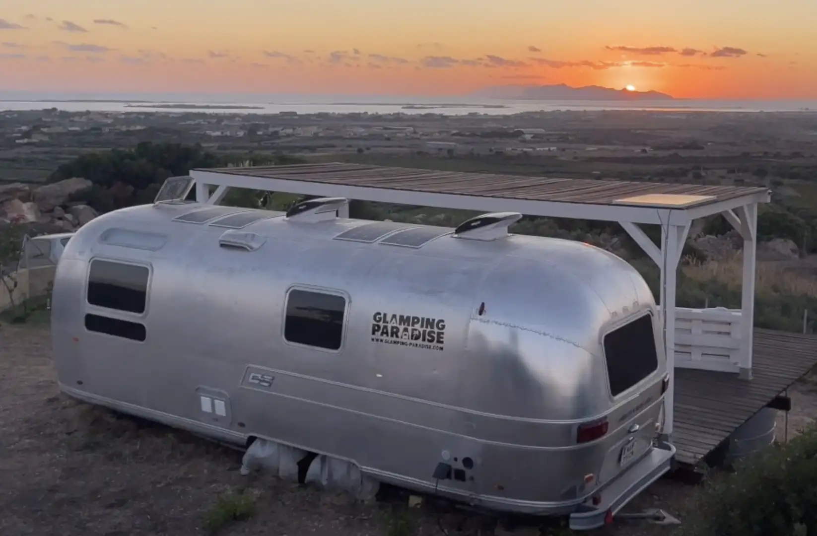 Sonstige Sonstige Airstream Overlander 27 - Wohnwagen Silber - 1