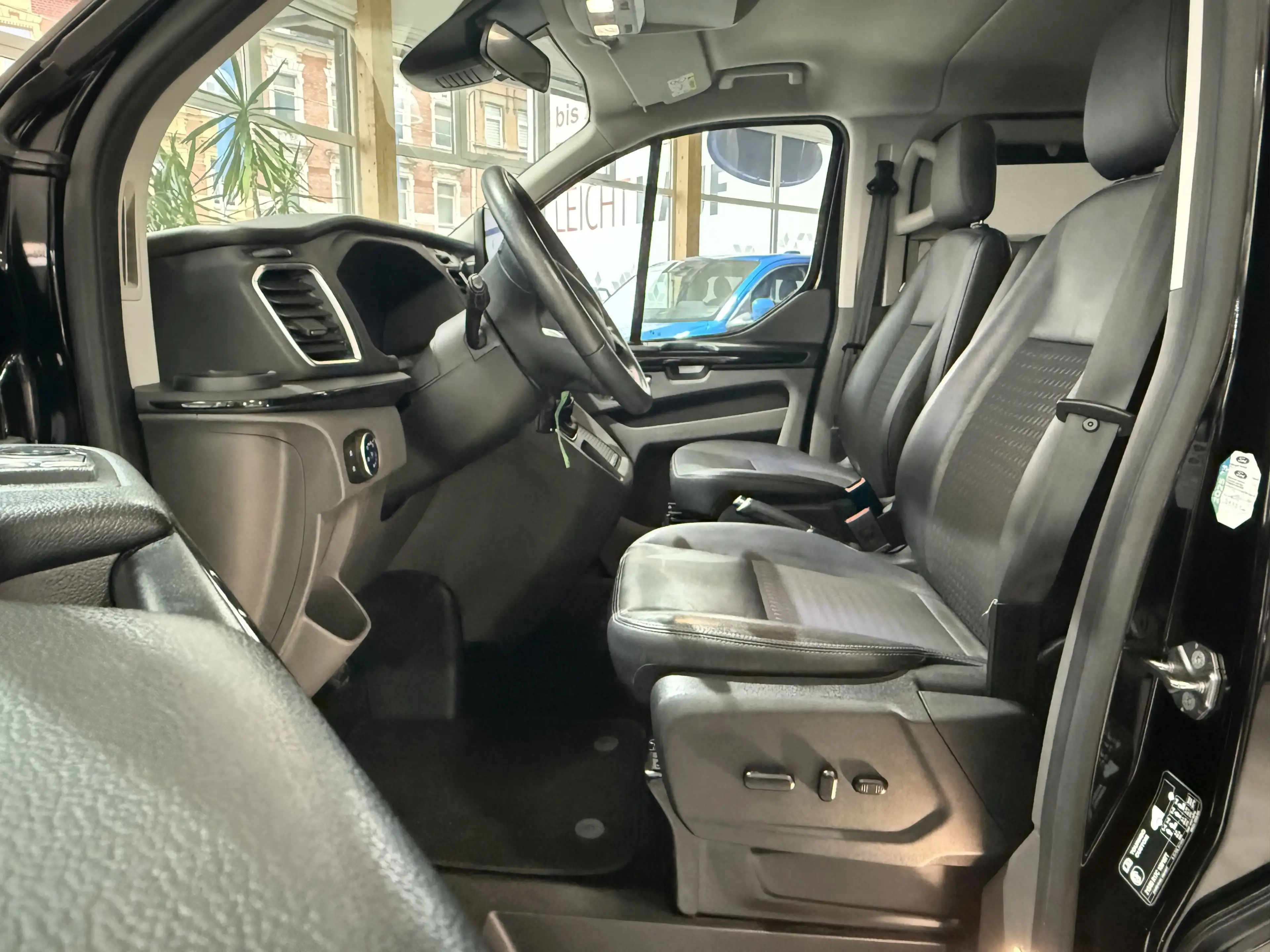 Ford Tourneo Custom Sport L2 Bi-Xenon / ACC / BLIS / RFK — photo 11