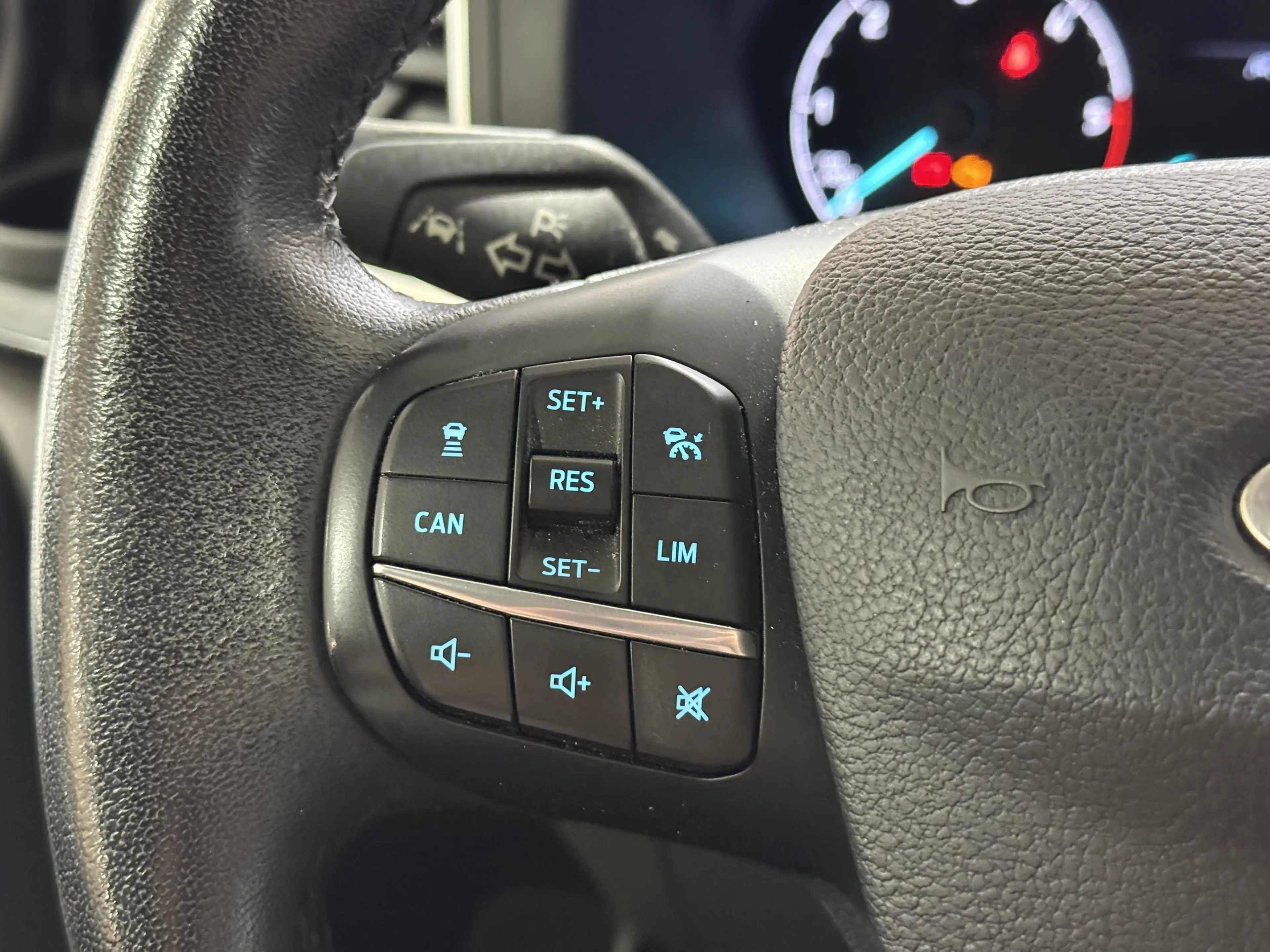 Ford Tourneo Custom Sport L2 Bi-Xenon / ACC / BLIS / RFK — photo 15
