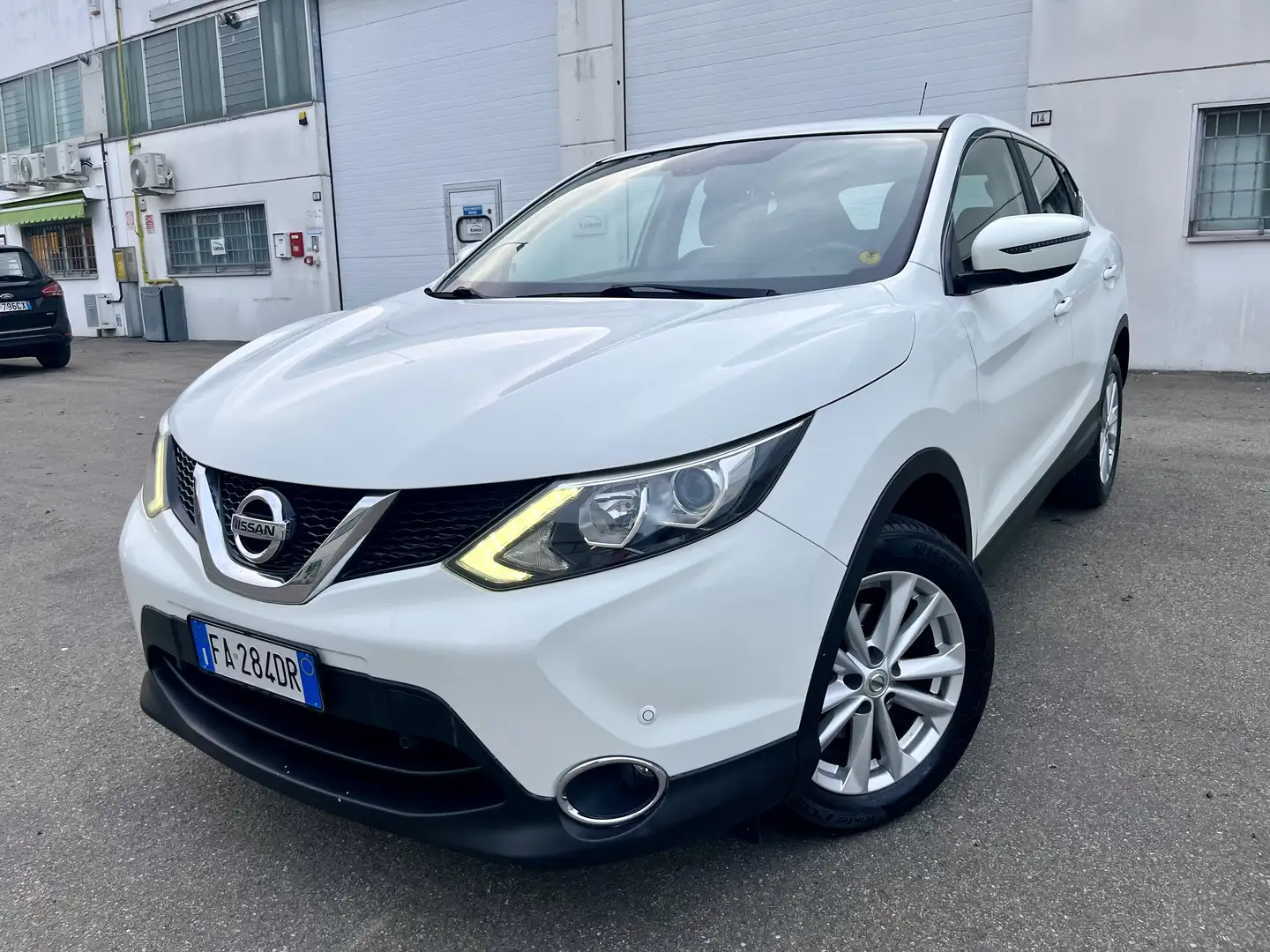 Nissan Qashqai 1.2 benzina per neopatentati condizioni eccellenti - 1