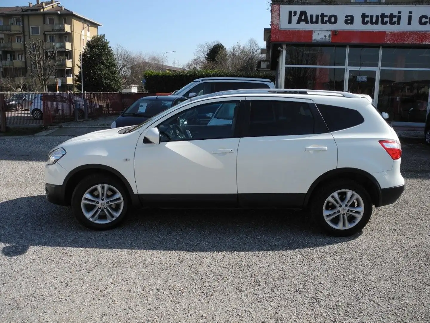 Nissan Qashqai+2 2.0 dCi DPF Acenta  4WD - 7 POSTI - "LEGGERE NOTE" Bianco - 2