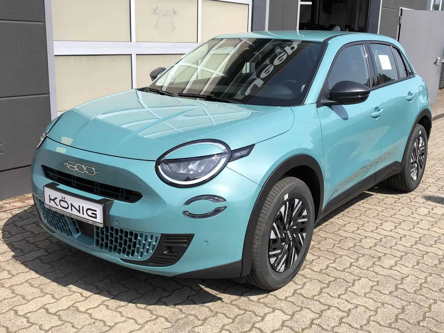 Fiat 600 Special Edition 1.2 145PS Automatik Blau - 1