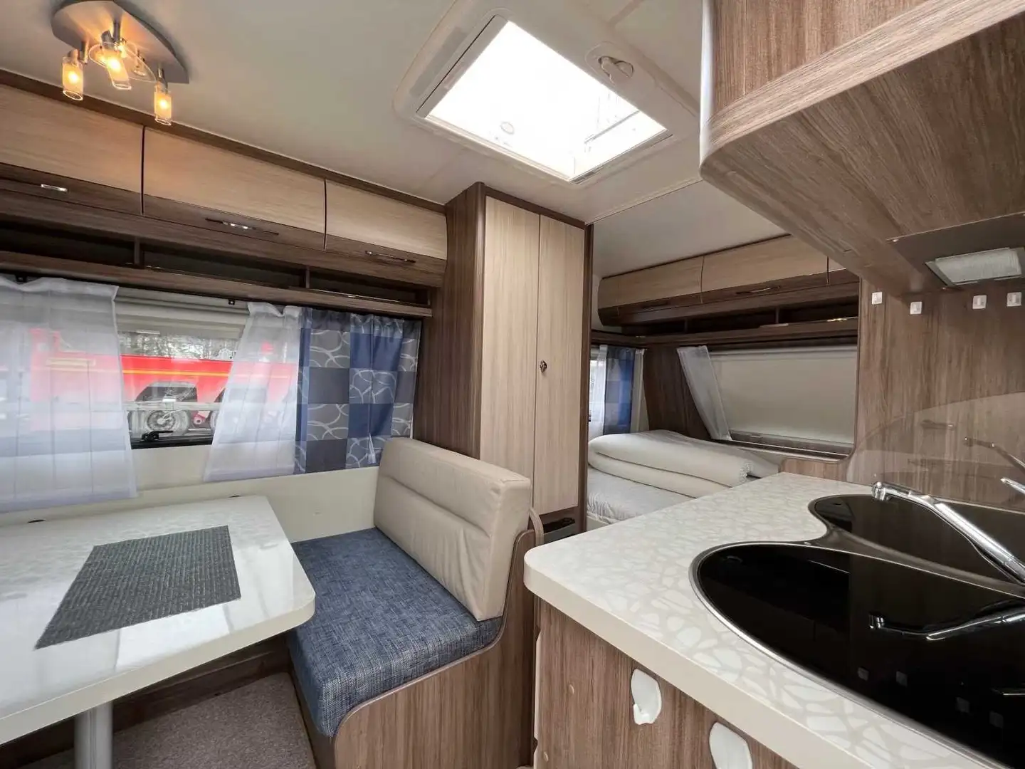 Caravans-Wohnm Hobby De Luxe 400 Wohnwagen - 2