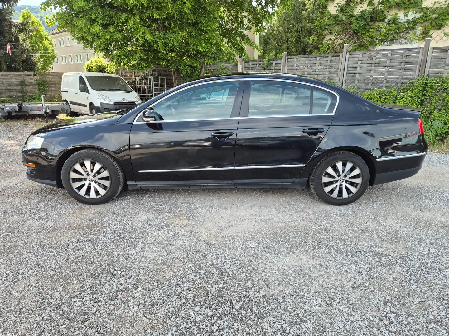 Volkswagen Passat BlueMotion 1.9 TDI Schwarz - 2