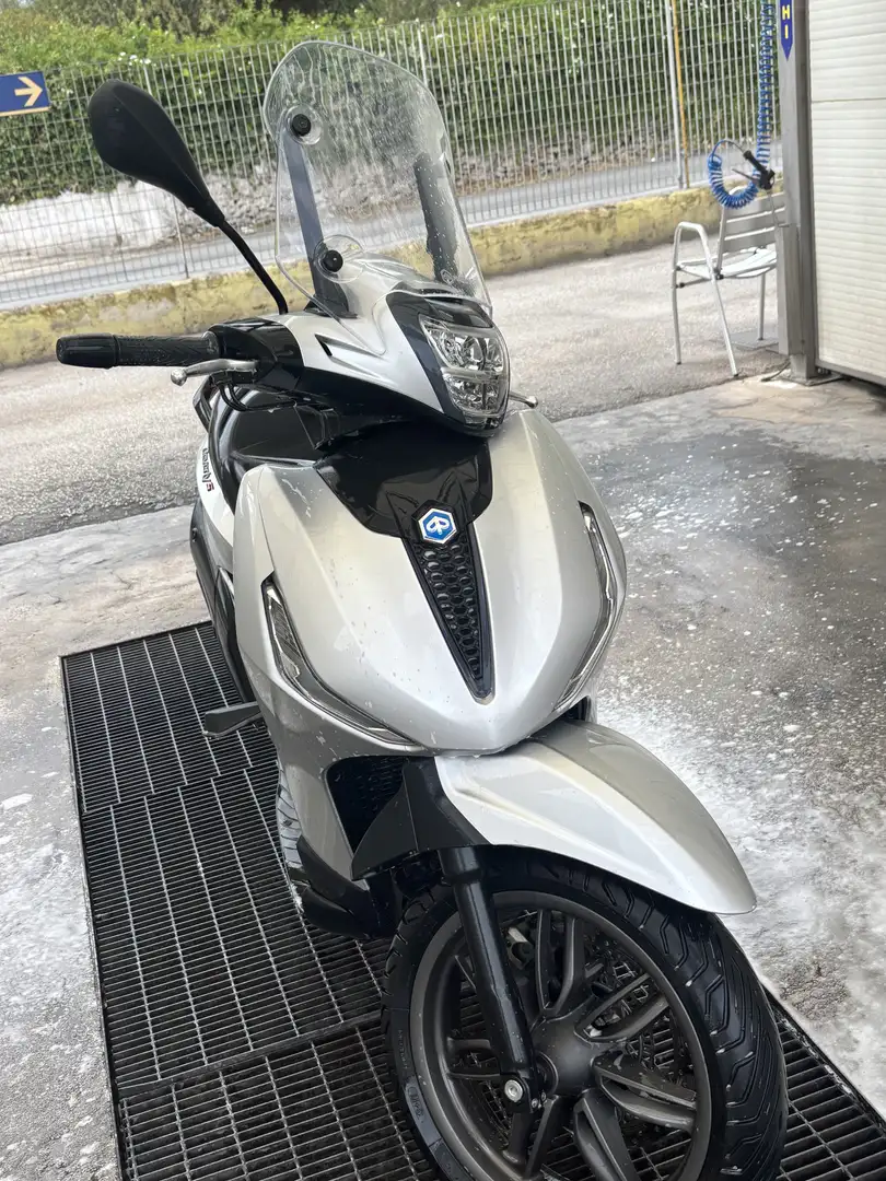 Piaggio Beverly 400 s - 2