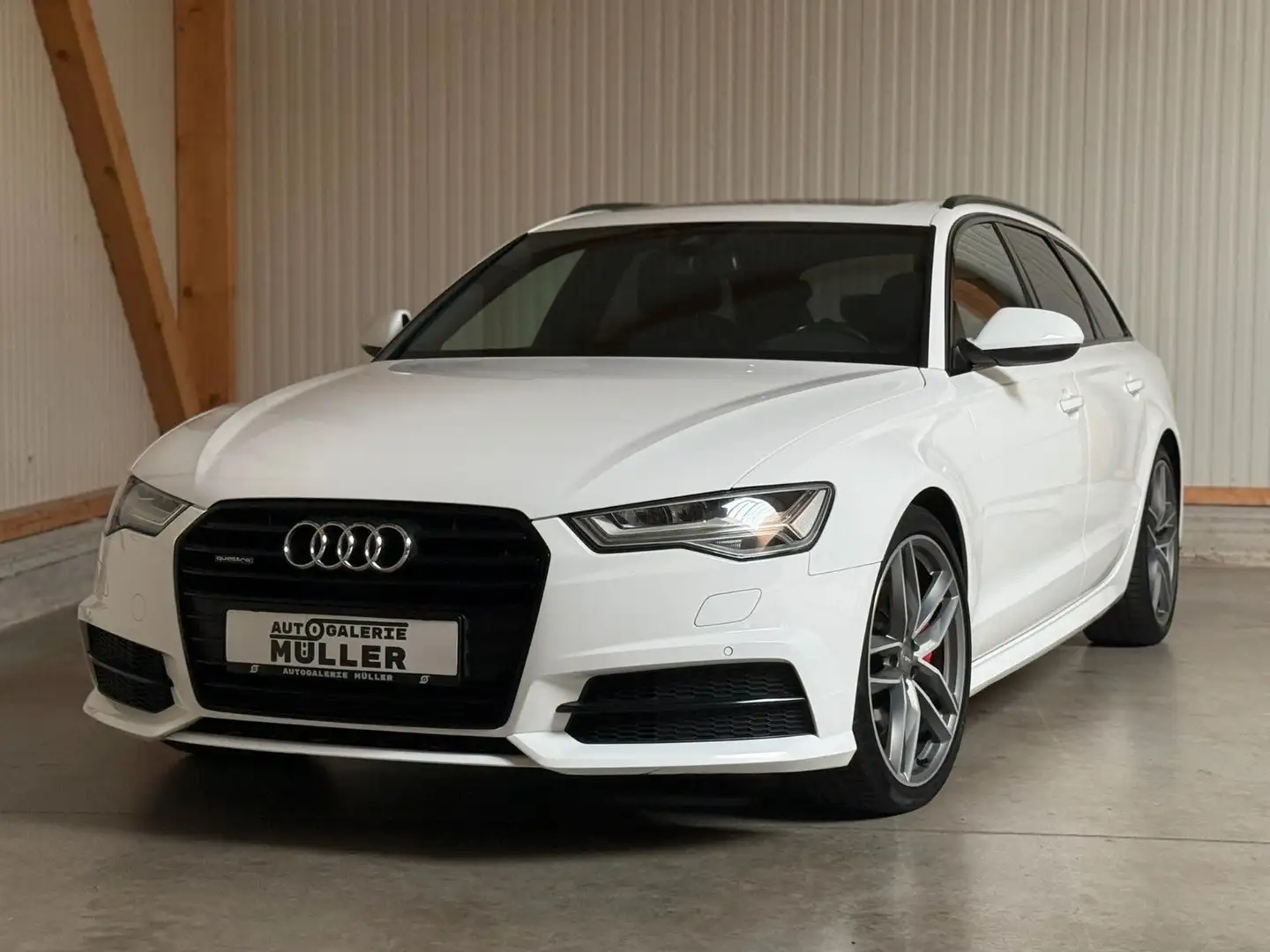 Audi A6 Avant 3.0 TDI quattro °S-LINE°PANO°LED°LUFT° Bílá - 2