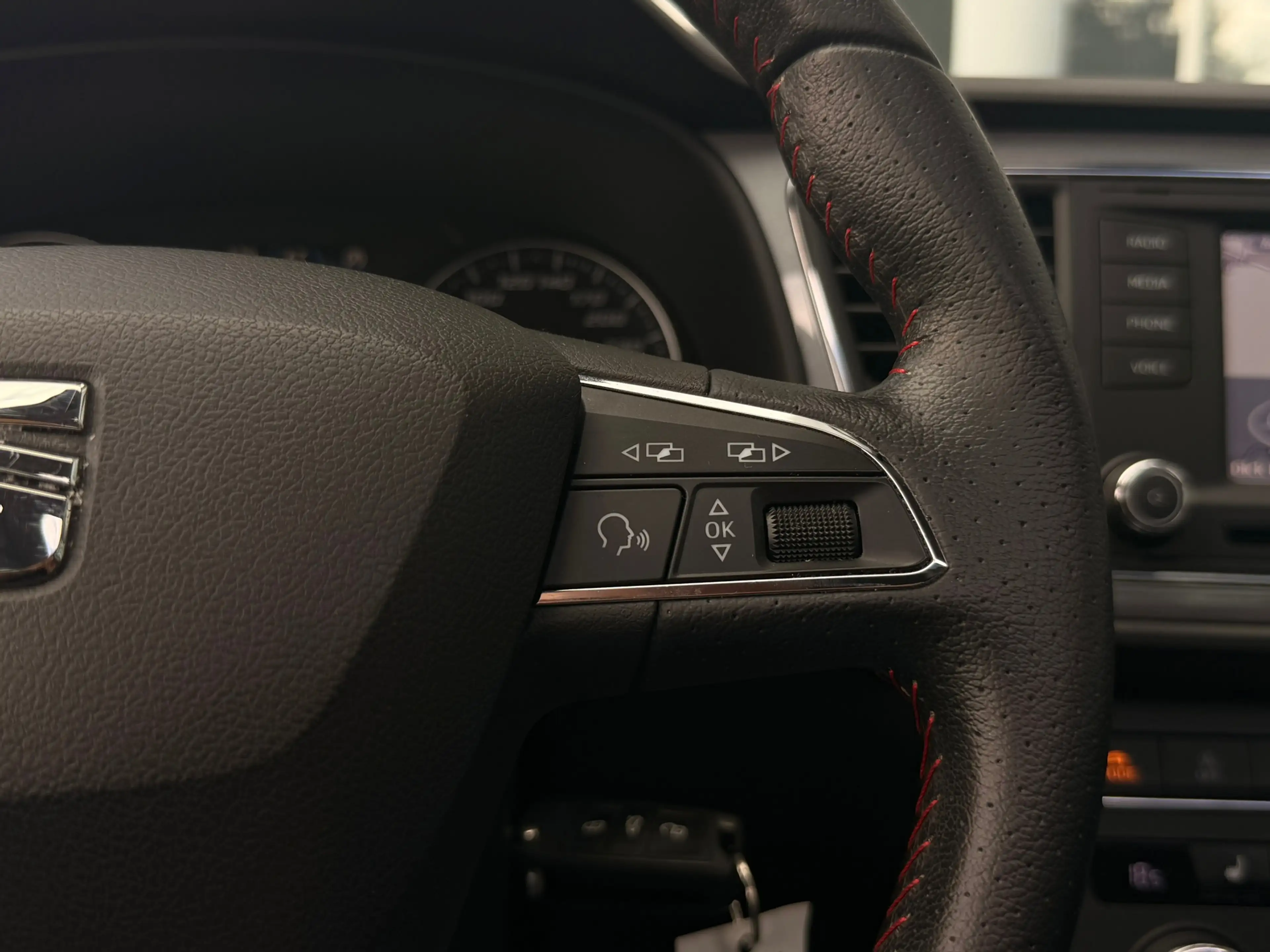 SEAT Leon 1.4 TSI FR|Pano|stoelvewarm|LED|PDC — photo 18