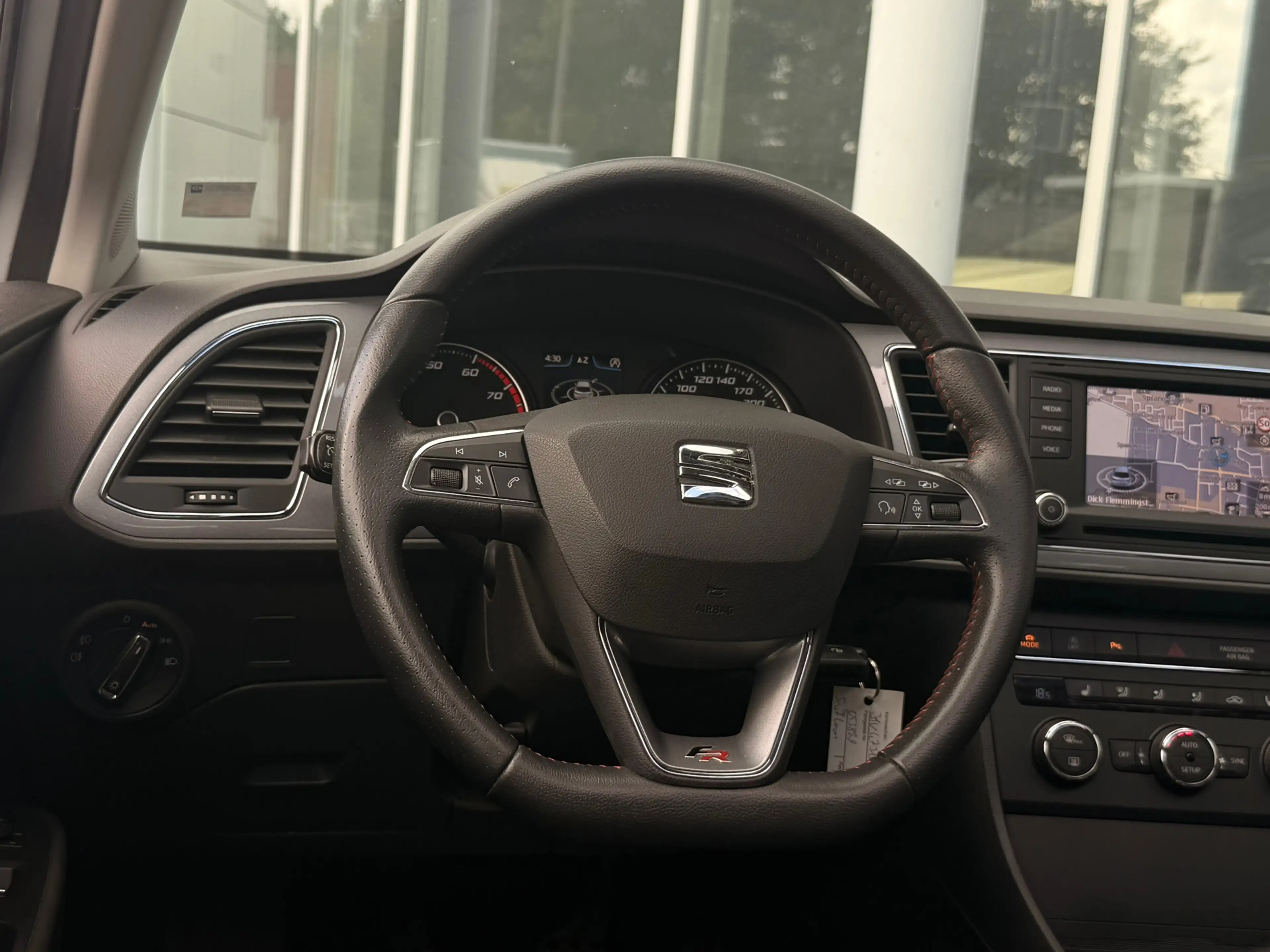 SEAT Leon 1.4 TSI FR|Pano|stoelvewarm|LED|PDC — photo 16