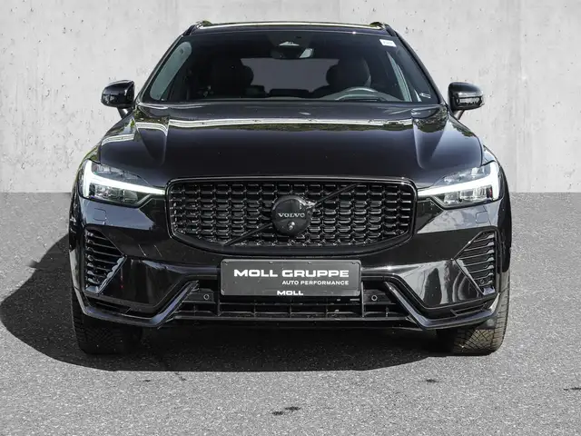 Volvo XC60 view 3