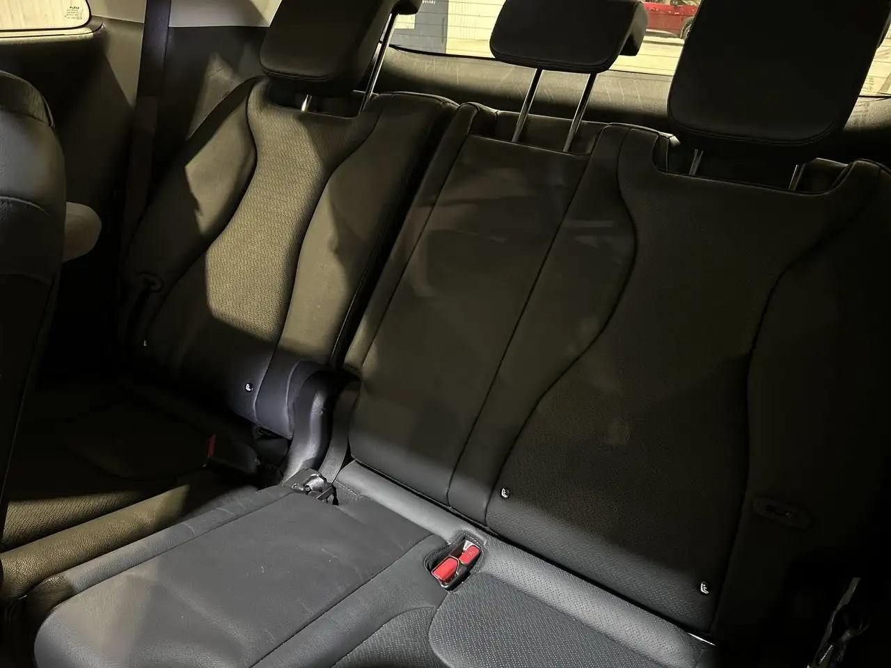 Kia Carnival снимка Kia Carnival