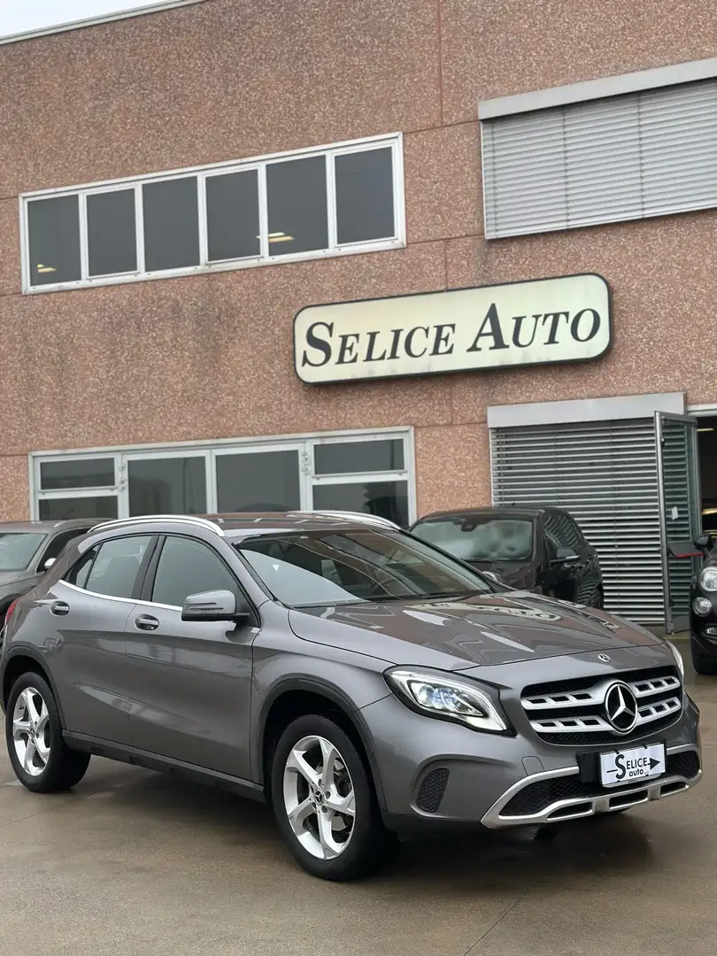 Mercedes-Benz GLA 200 d (cdi) Sport 4matic auto - 1
