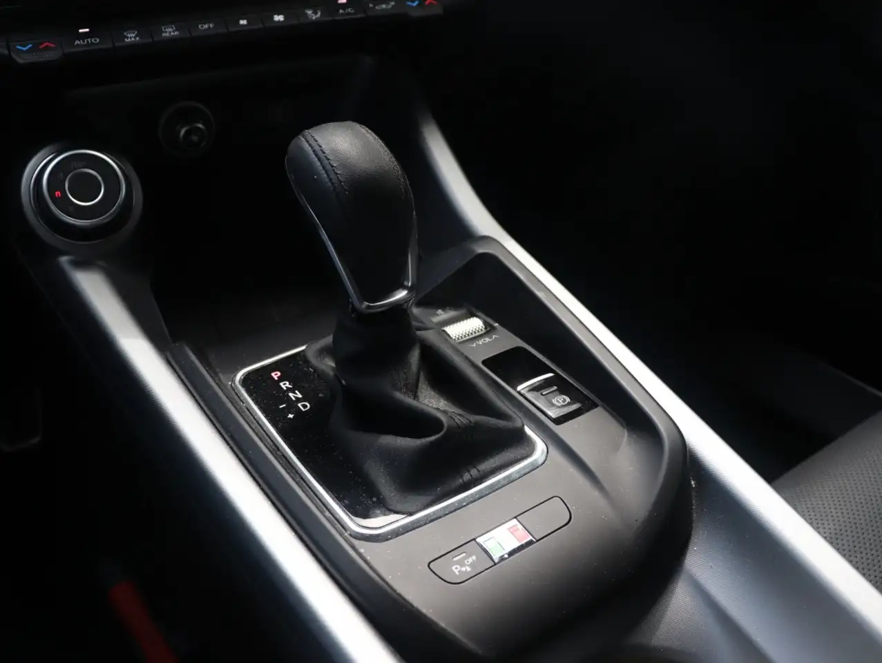 Alfa Romeo Tonale 2022 — фото 14