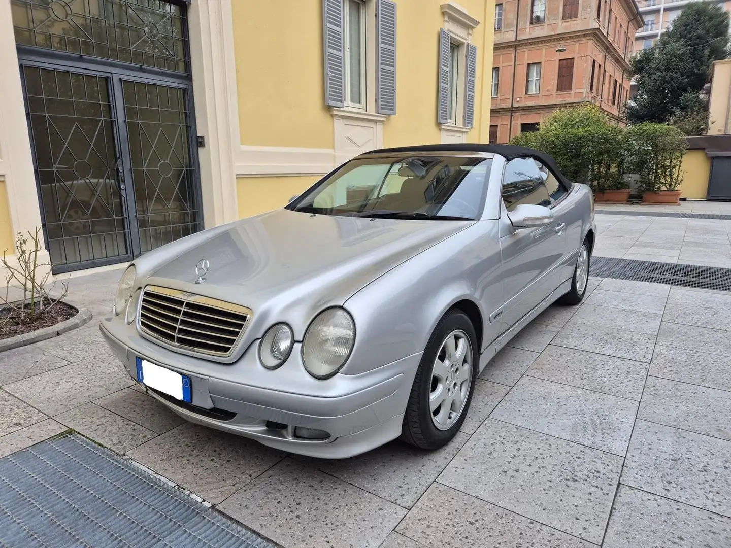 Mercedes-Benz CLK 230 Cabrio ASI Avantgarde AUTOMATICA Argintiu - 1