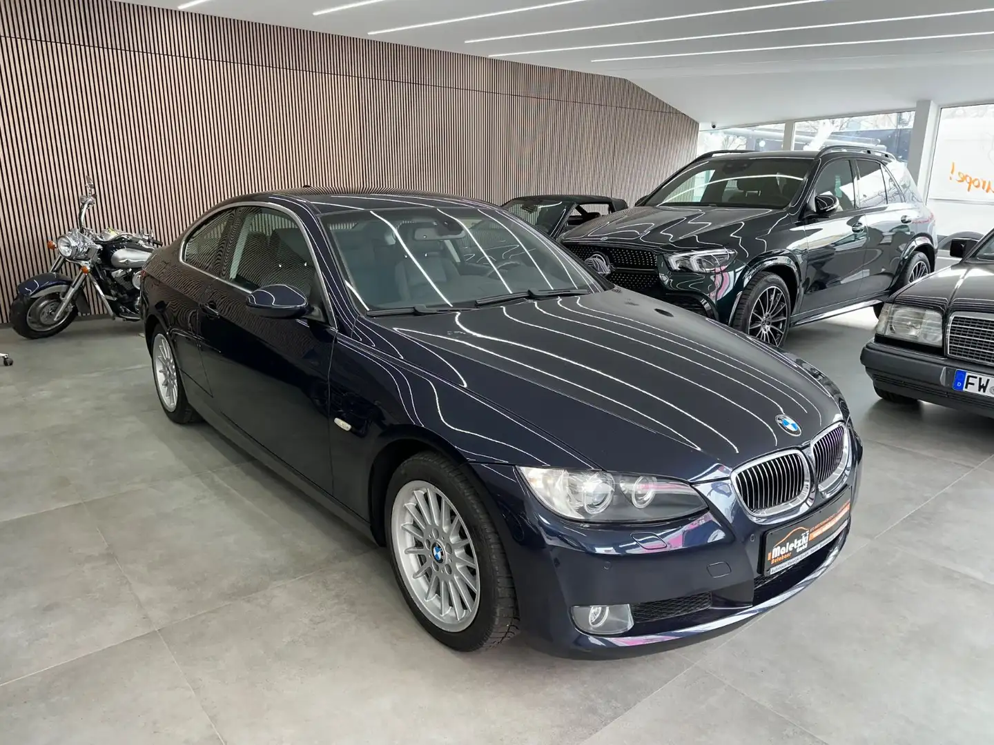 BMW 325 d Coupe*Standheizung*Leder*Professional-Navi* Blau - 1