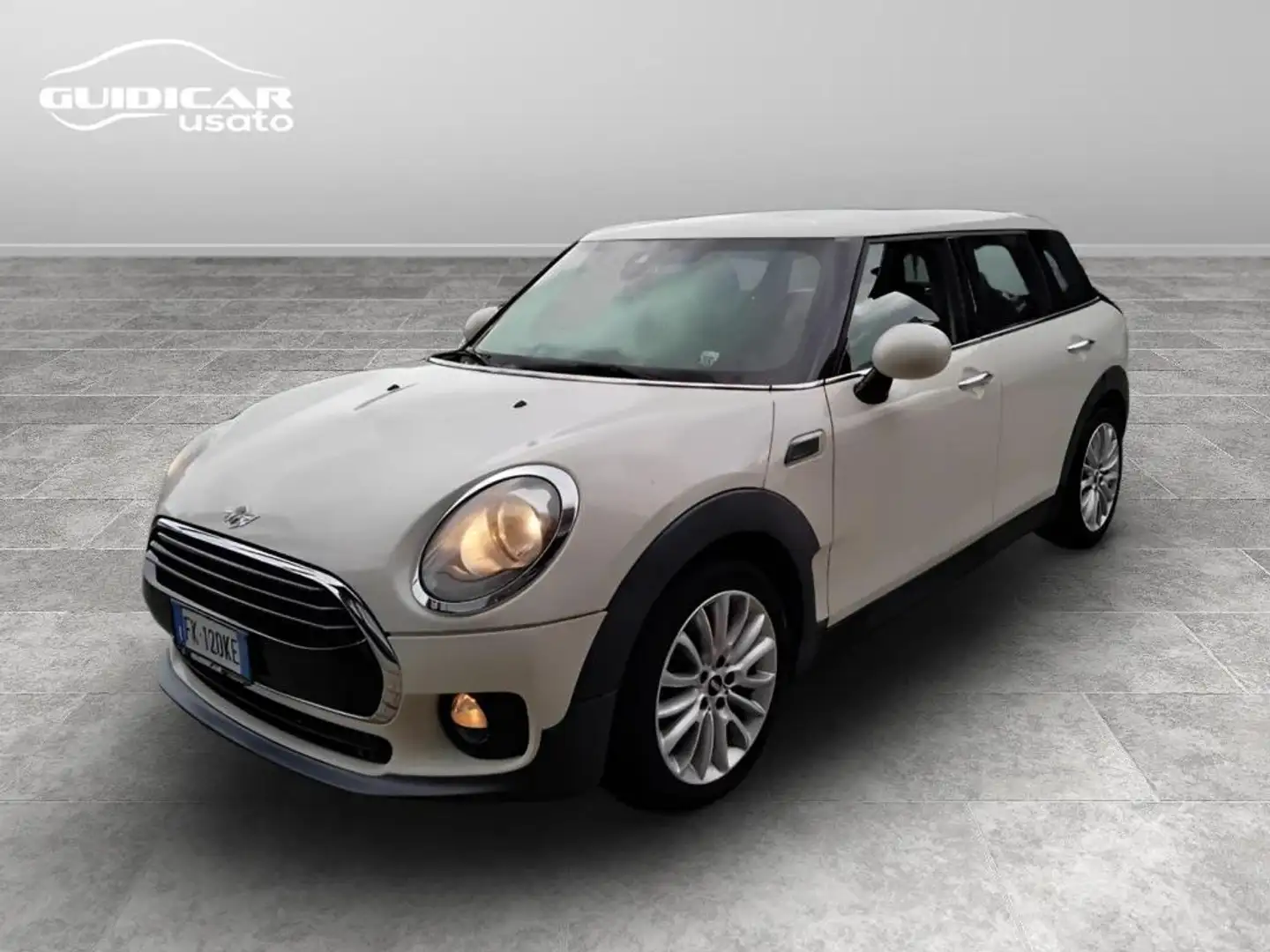 MINI Cooper D Clubman 2.0 Cooper D Auto Beige - 1