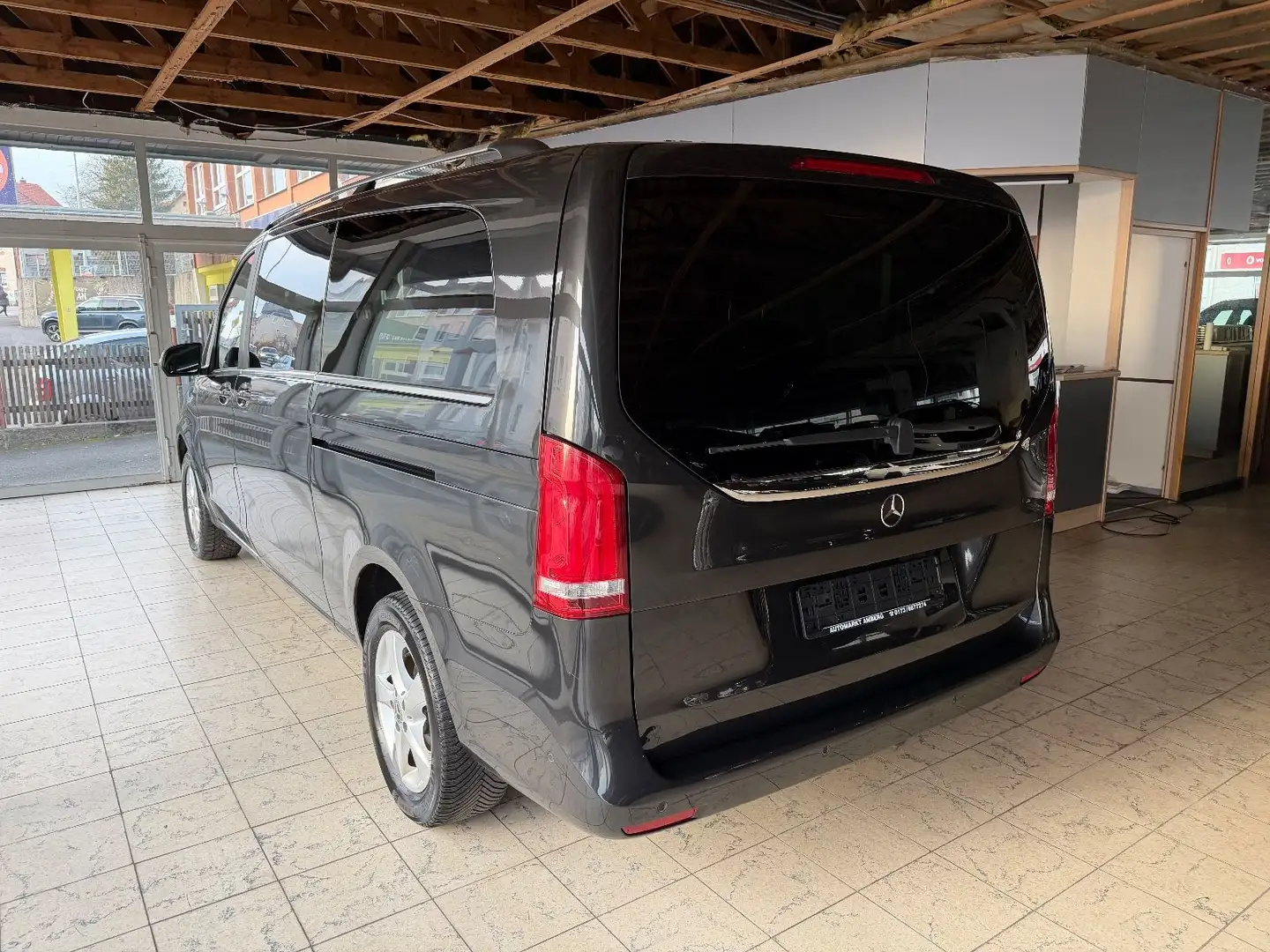 Mercedes-Benz V 300 d AVANTGARDE 4MATIC extralang*AHK*360°CAM* Gris - 2