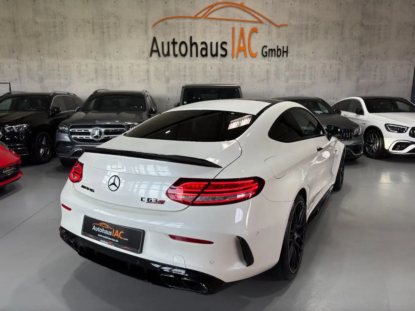 Mercedes-Benz C 63 AMG C 63/Coupe/S/AMG/PANO/VOLLDIG/MULTIB/360*/SPORT Weiß - 2